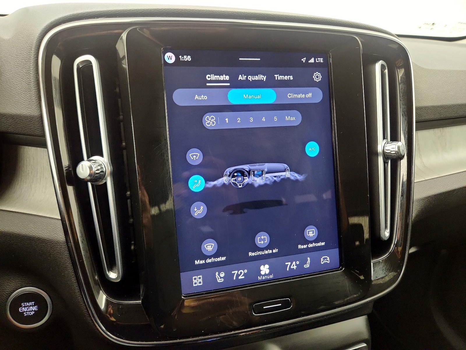 2026 Volvo XC40 Plus - Photo 18