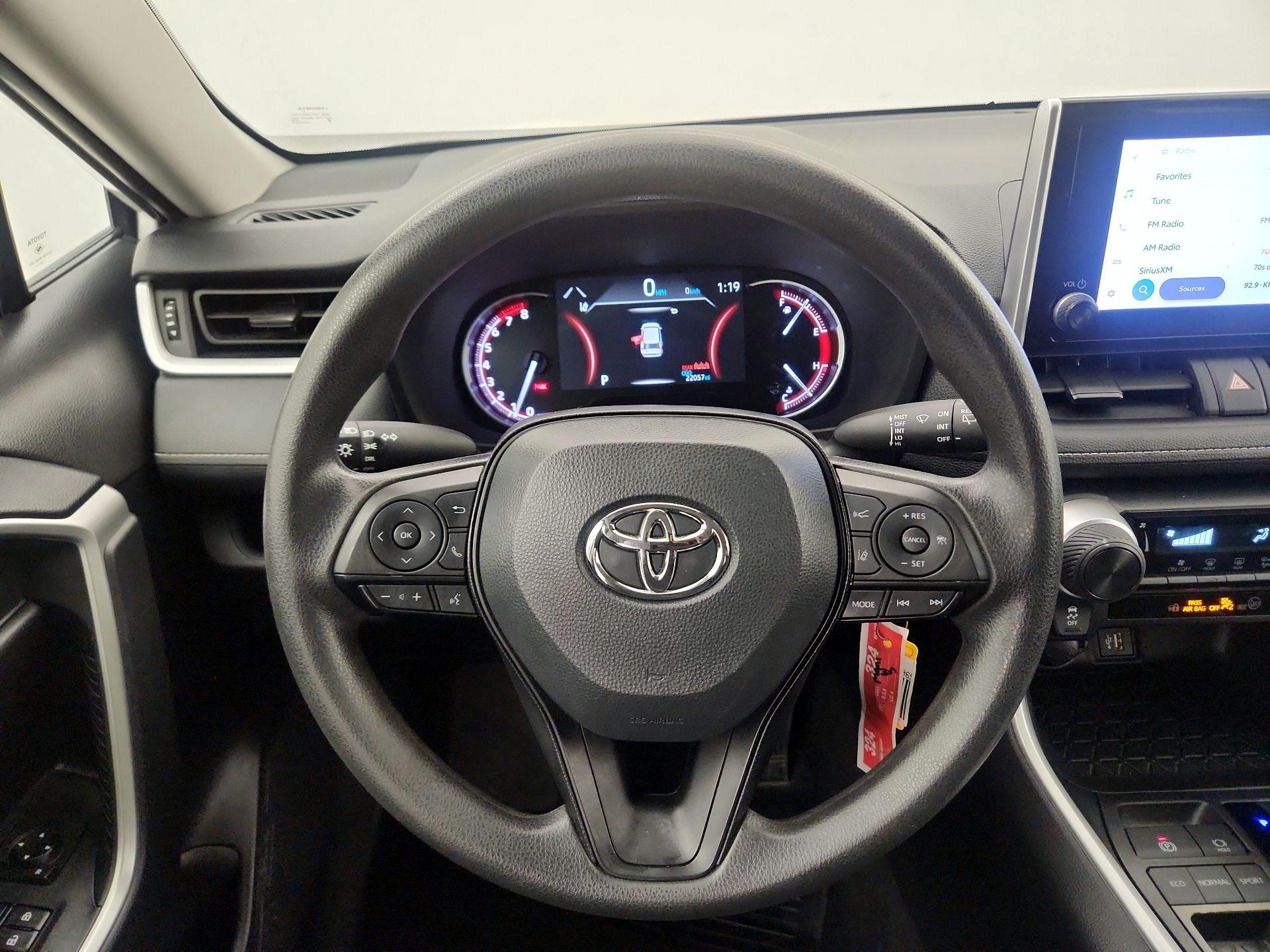 Thumbnail: 2024 Toyota RAV4 - 10