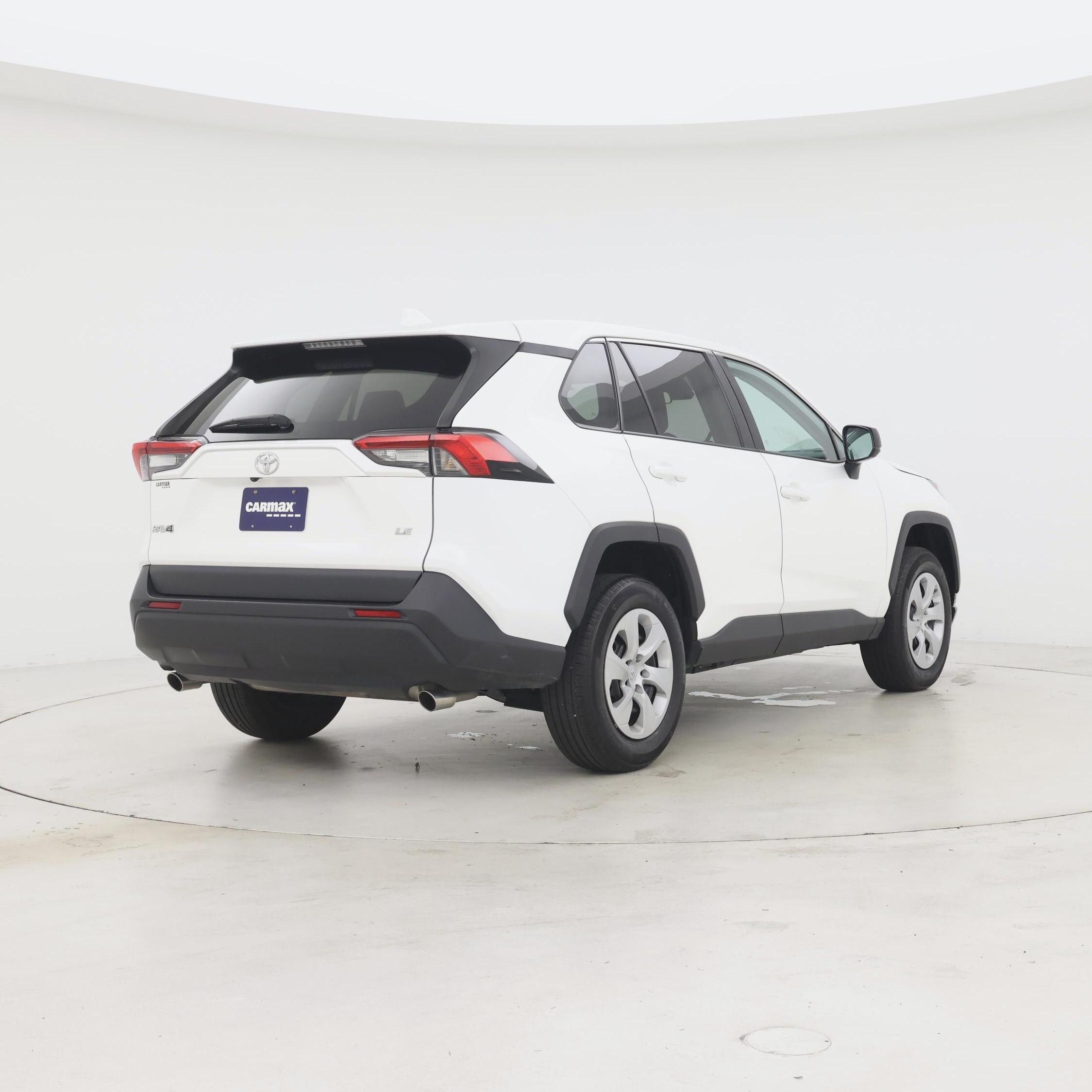 Thumbnail: 2024 Toyota RAV4 - 8