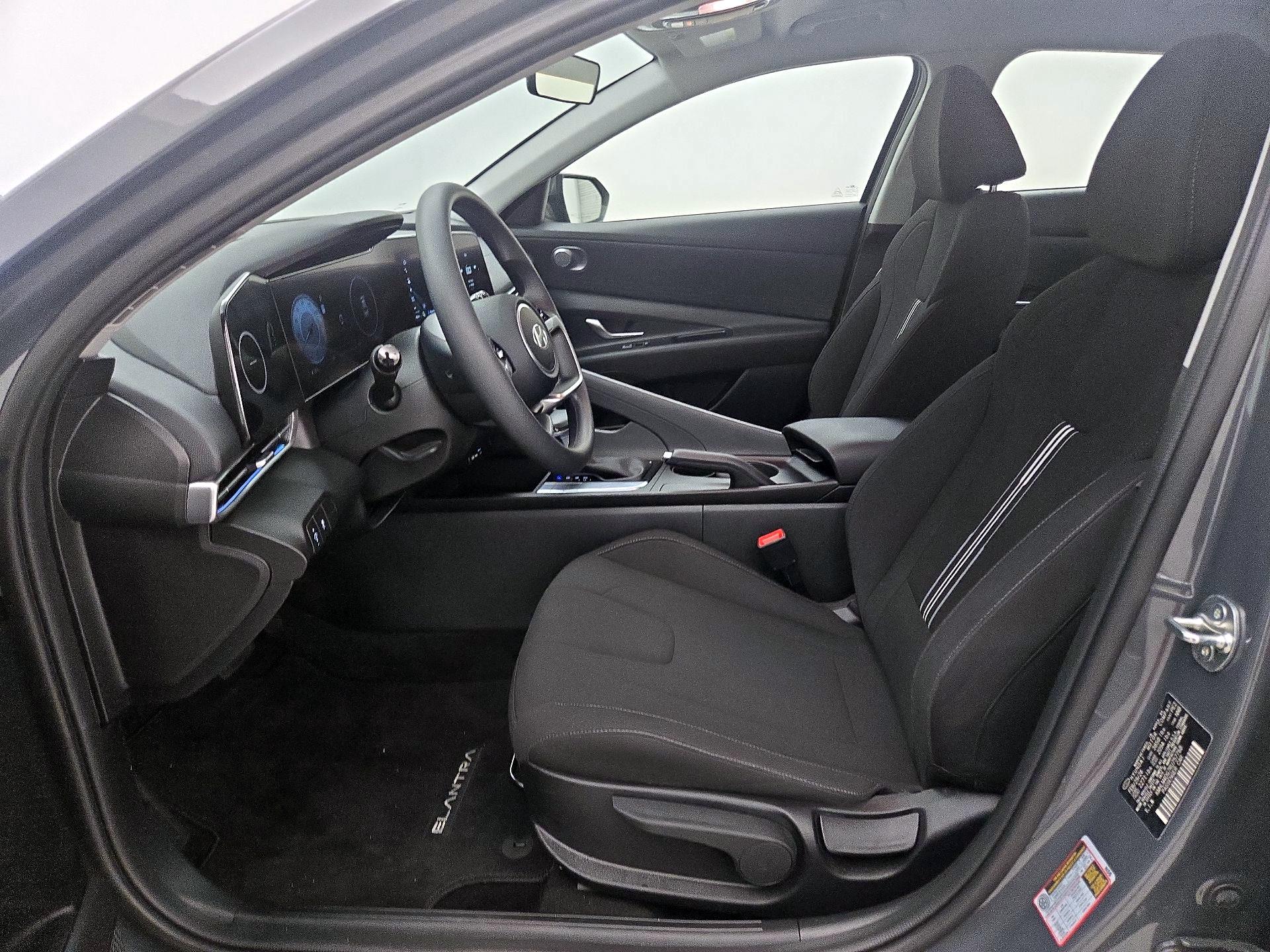 Thumbnail: 2024 Hyundai Elantra - 11