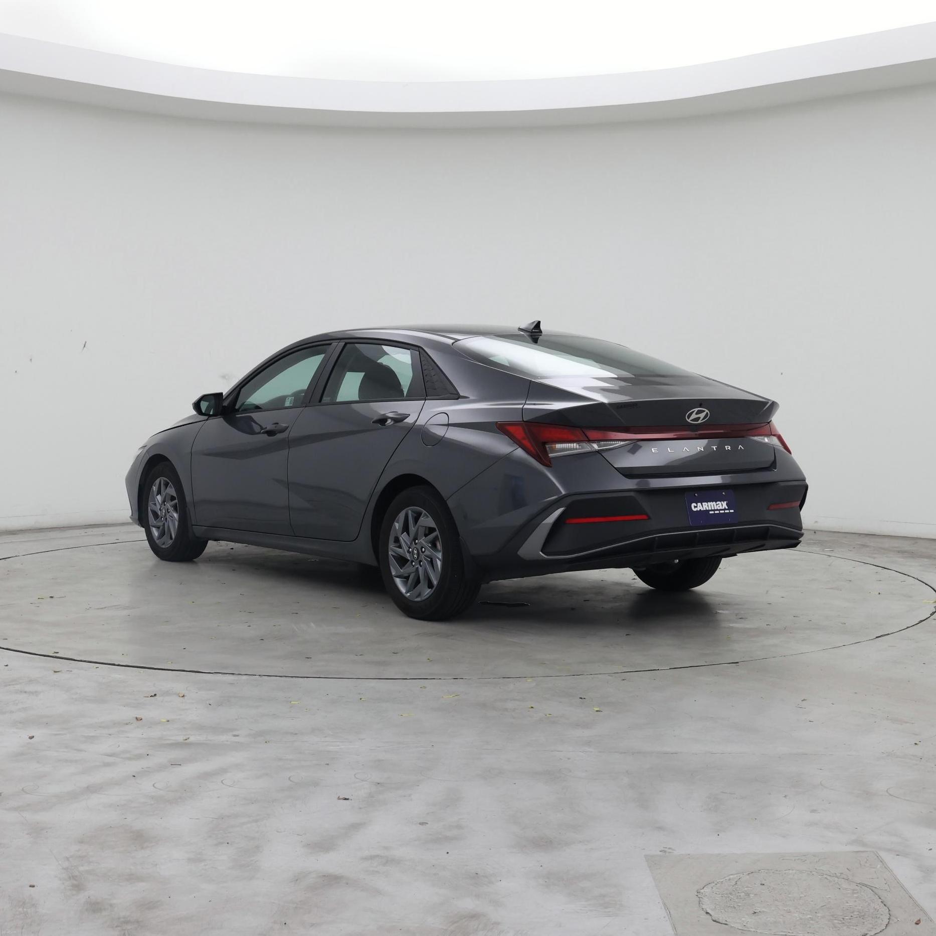 Thumbnail: 2024 Hyundai Elantra - 2