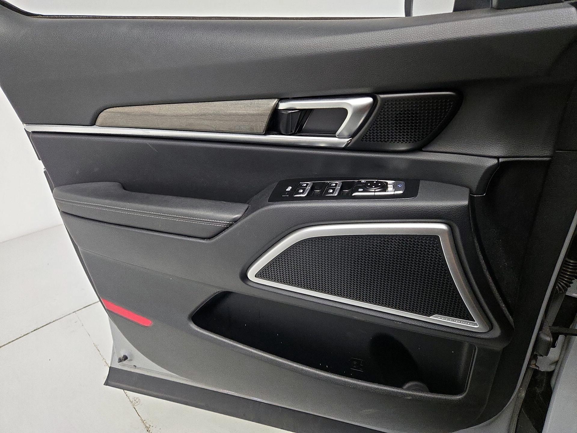 Thumbnail: 2022 Kia Telluride - 12