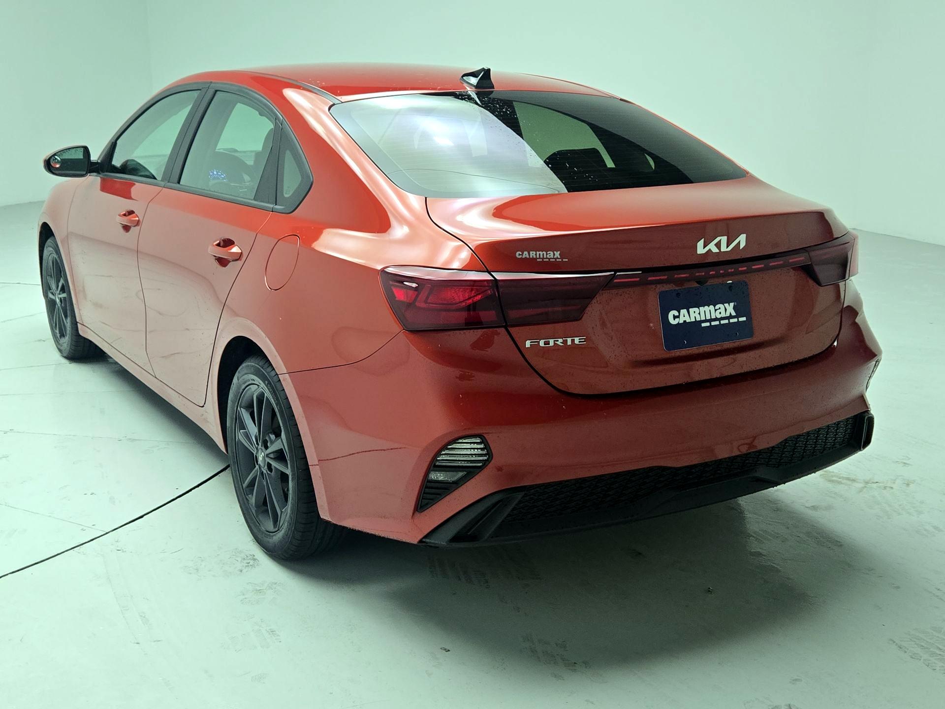 Thumbnail: 2023 Kia Forte - 7