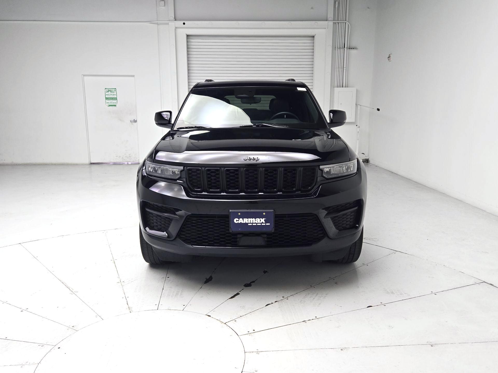 Thumbnail: 2023 Jeep Grand Cherokee - 2