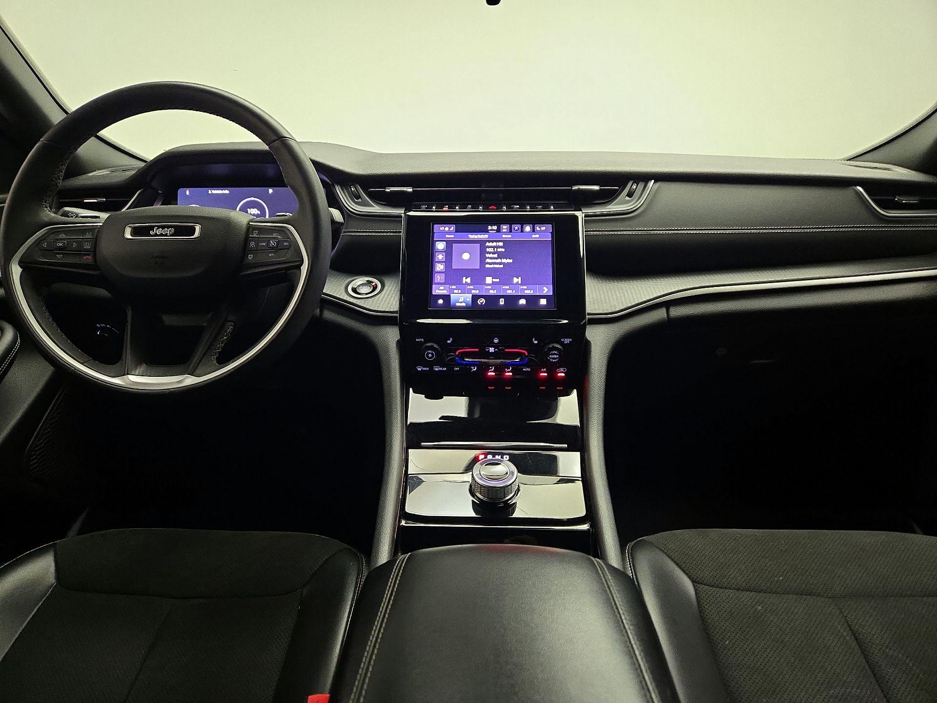 Thumbnail: 2023 Jeep Grand Cherokee - 8