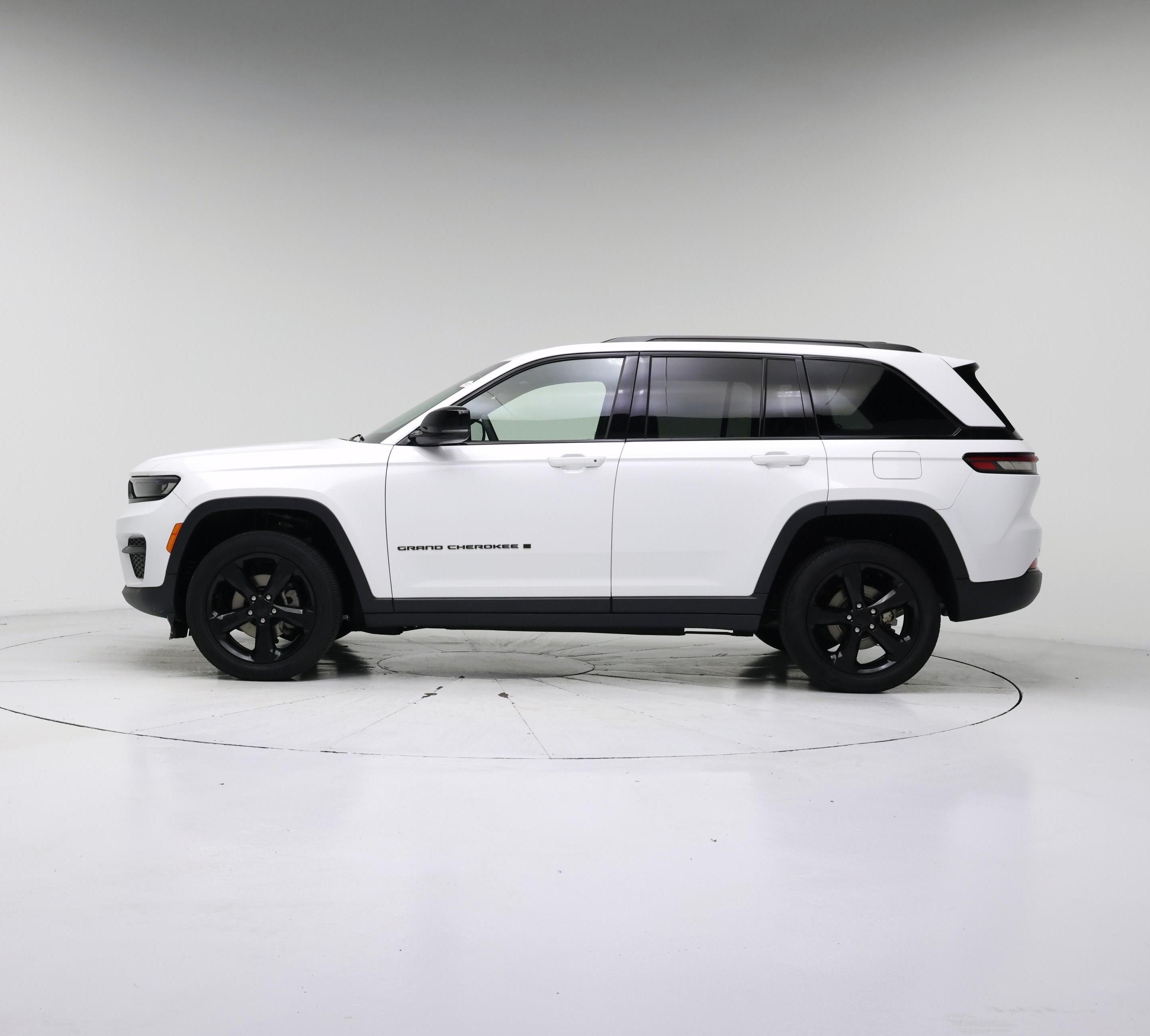 Thumbnail: 2023 Jeep Grand Cherokee - 3