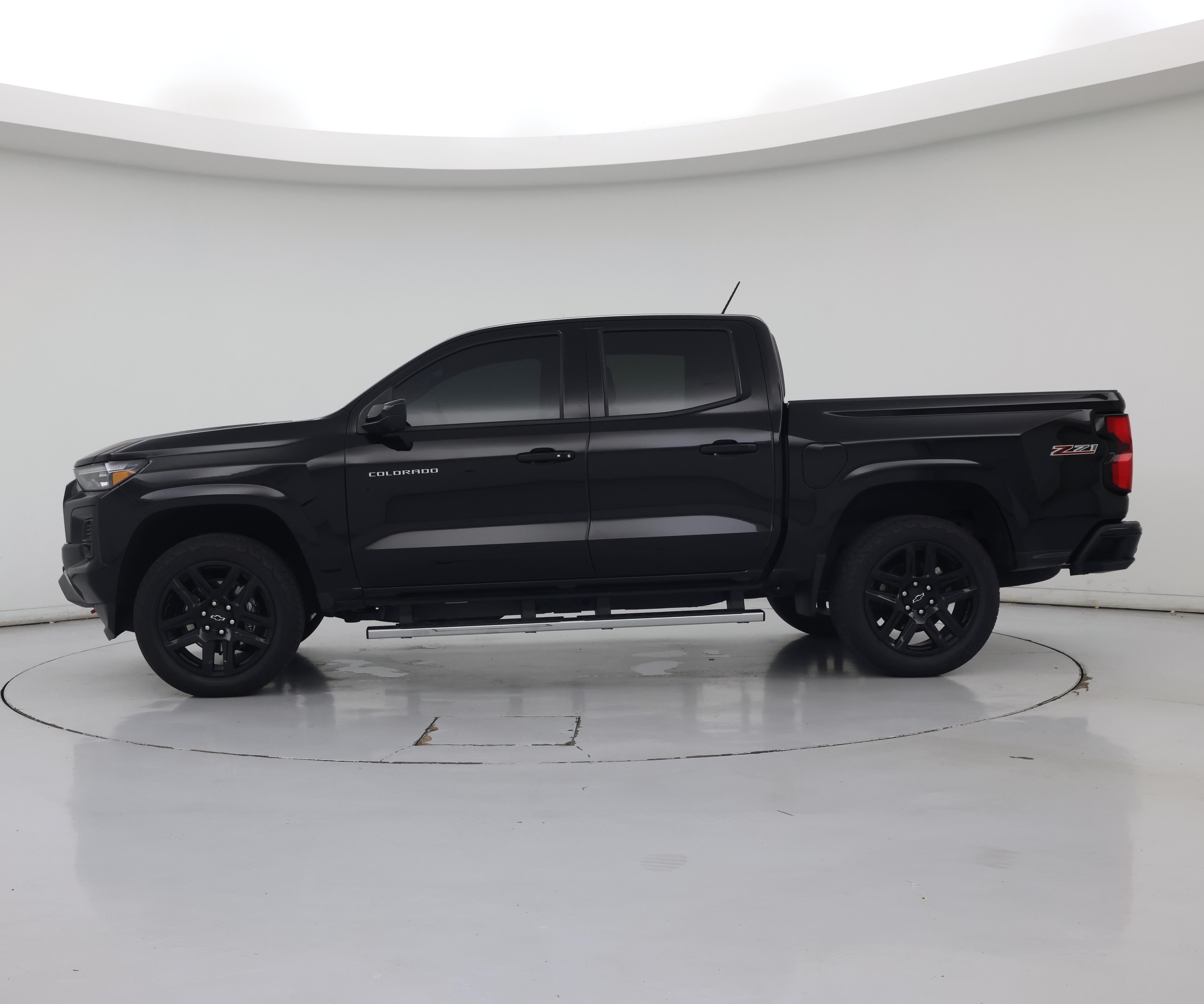 Thumbnail: 2025 Chevrolet Colorado - 3