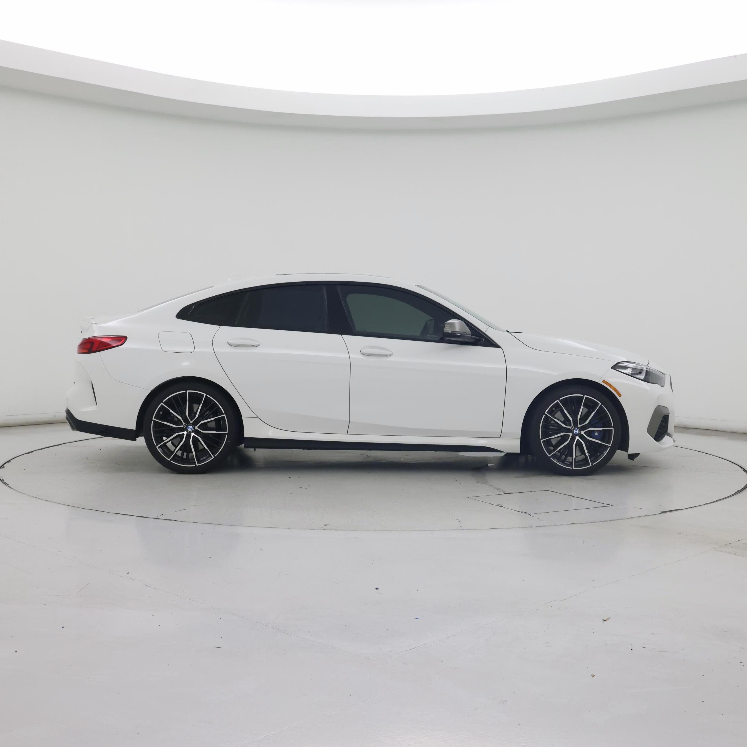 Thumbnail: 2024 BMW 2 Series - 7