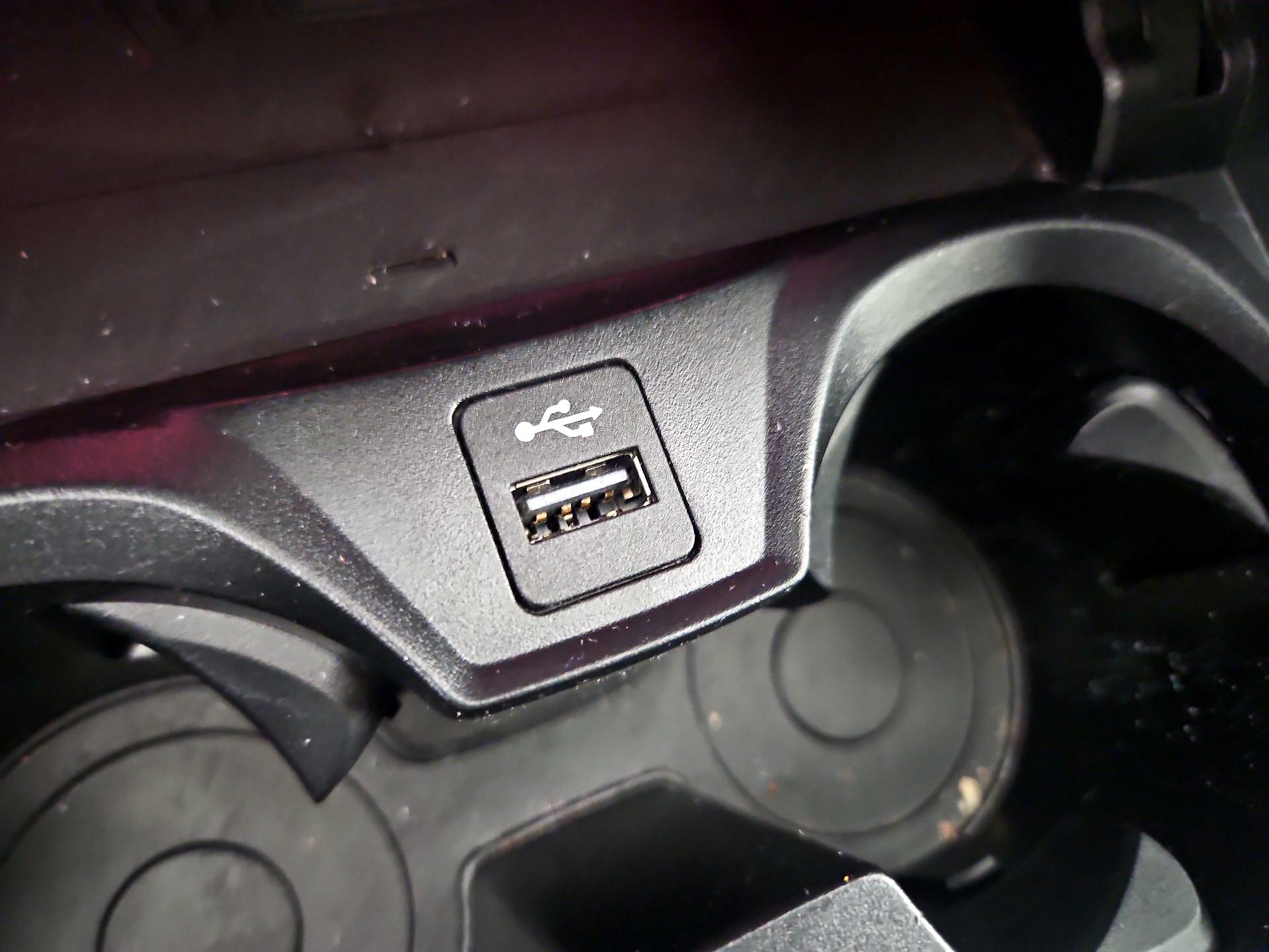 Thumbnail: 2024 BMW i4 - 17