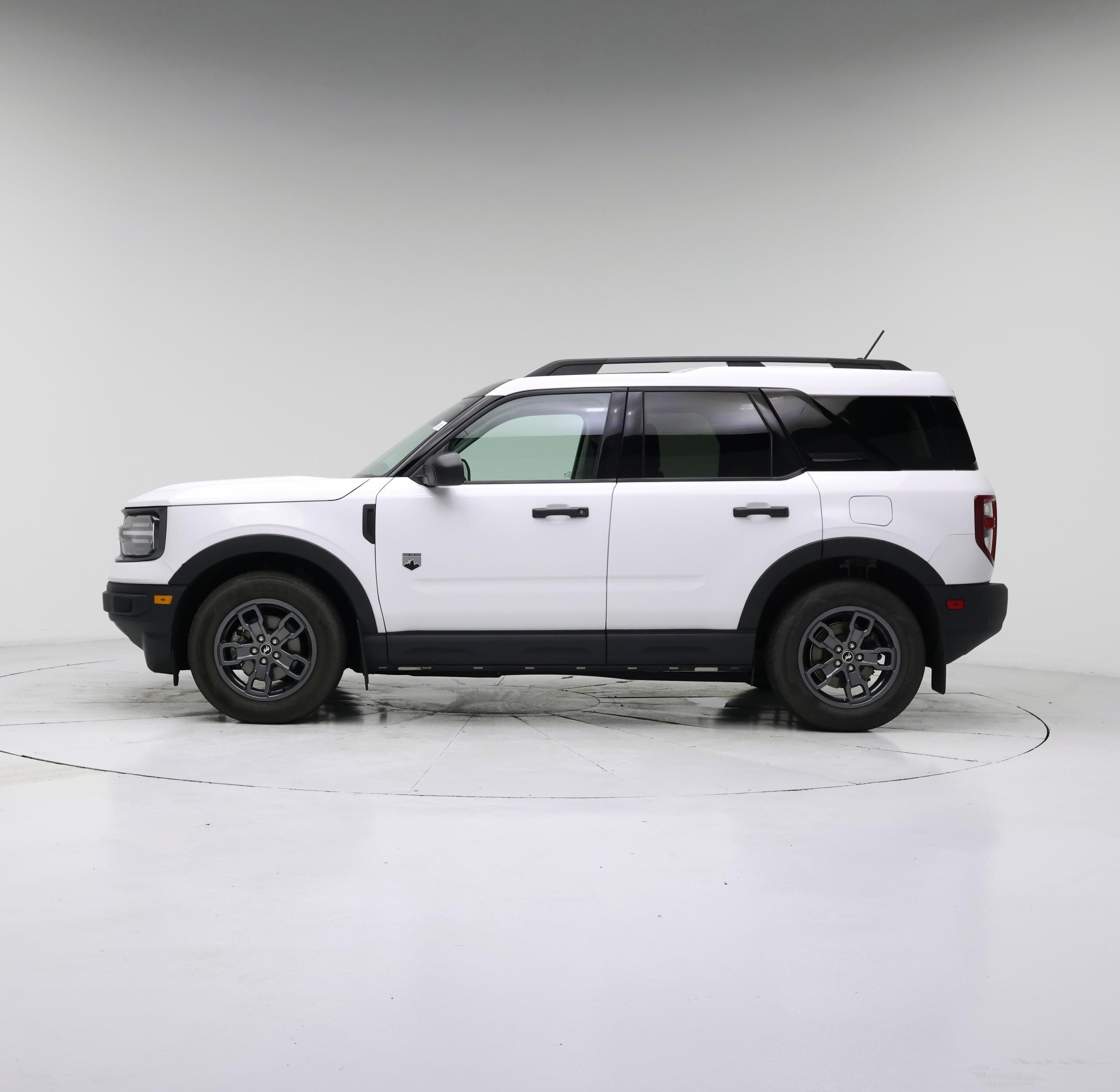 Thumbnail: 2022 Ford Bronco Sport - 3