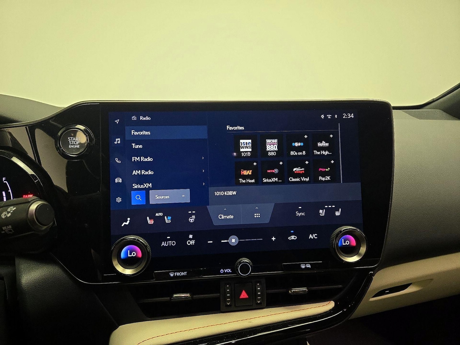 2024 Lexus NX 350 - Photo 16