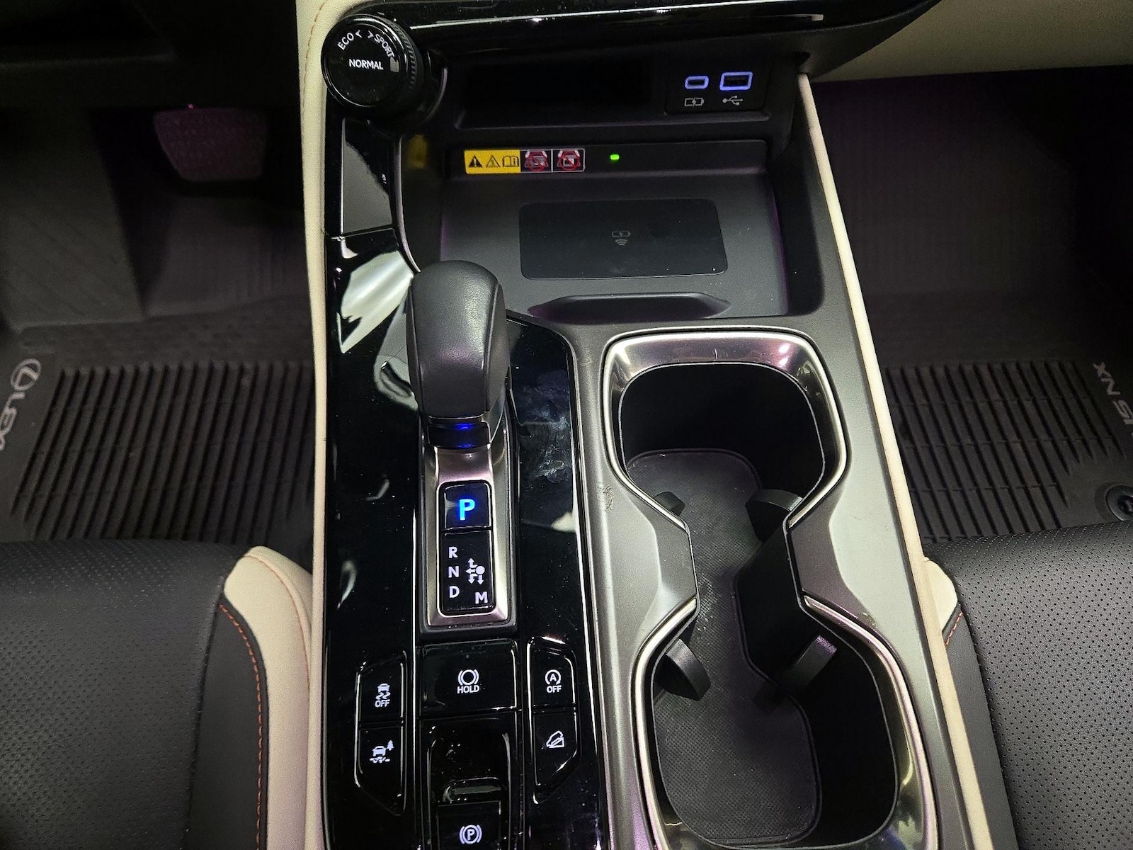 2024 Lexus NX 350 - Photo 18