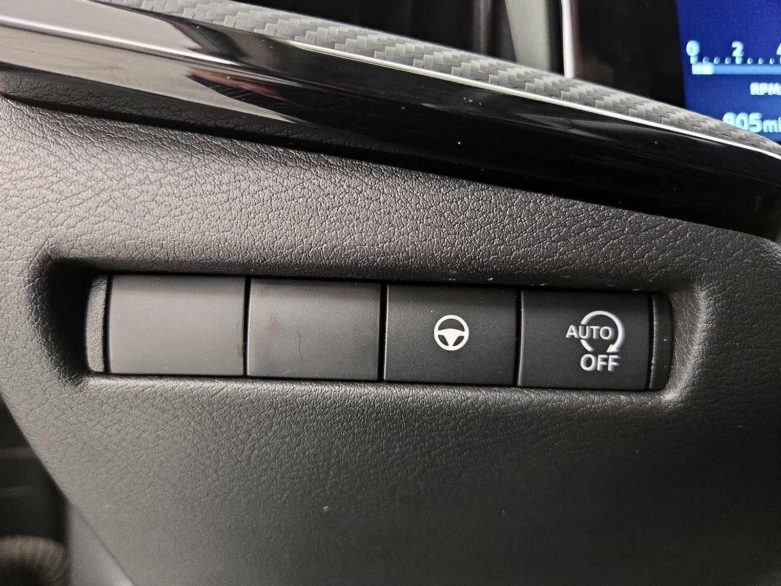 2026 Nissan KICKS SR - Photo 12