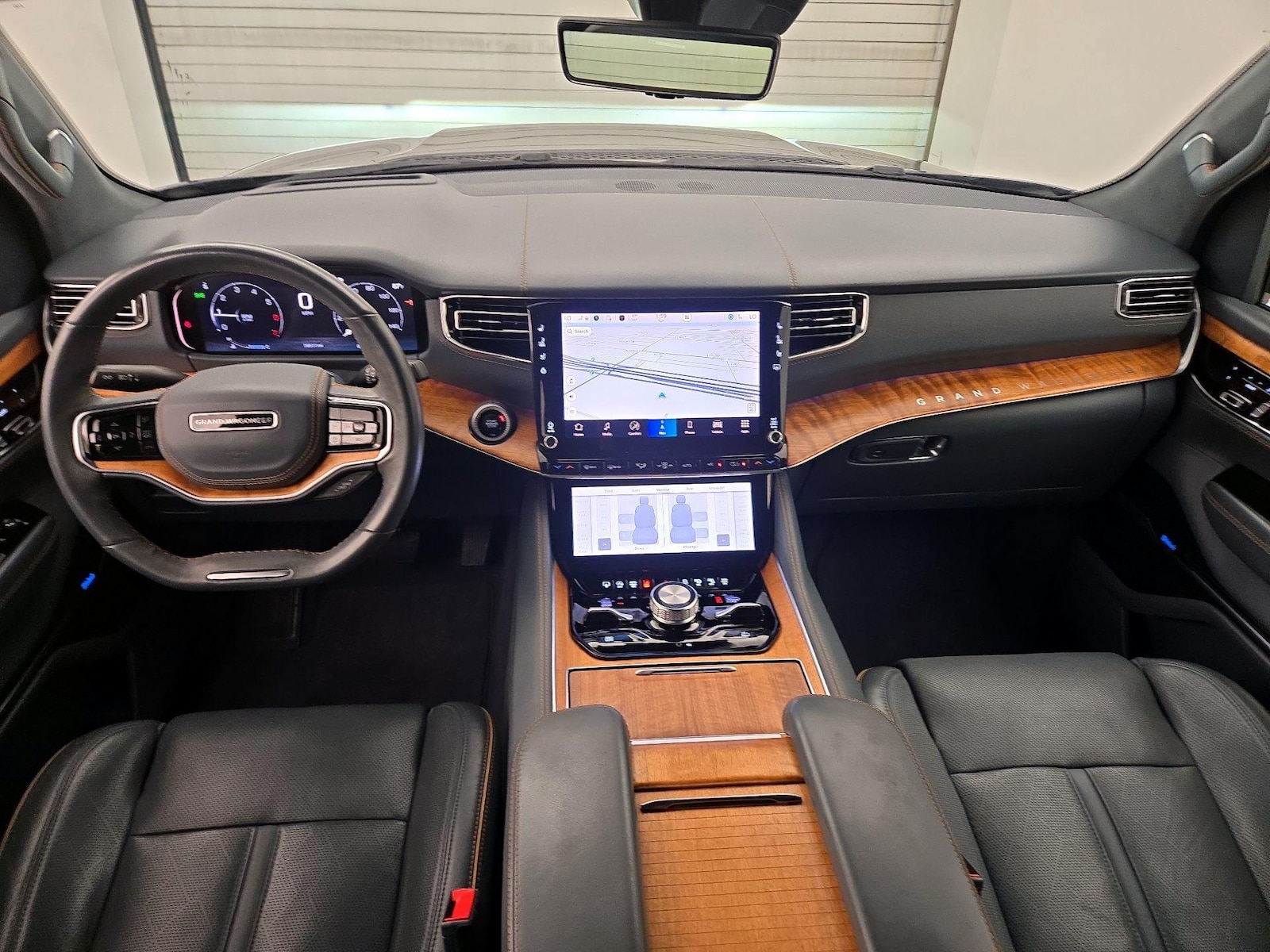 2023 Jeep Grand Wagoneer L Series II - Photo 10