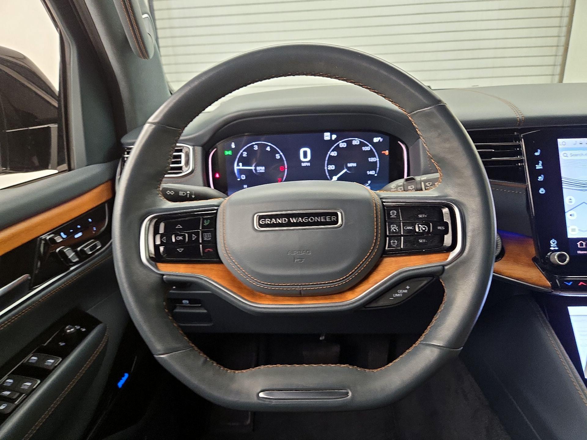 Thumbnail: 2023 Jeep Grand Wagoneer L - 10