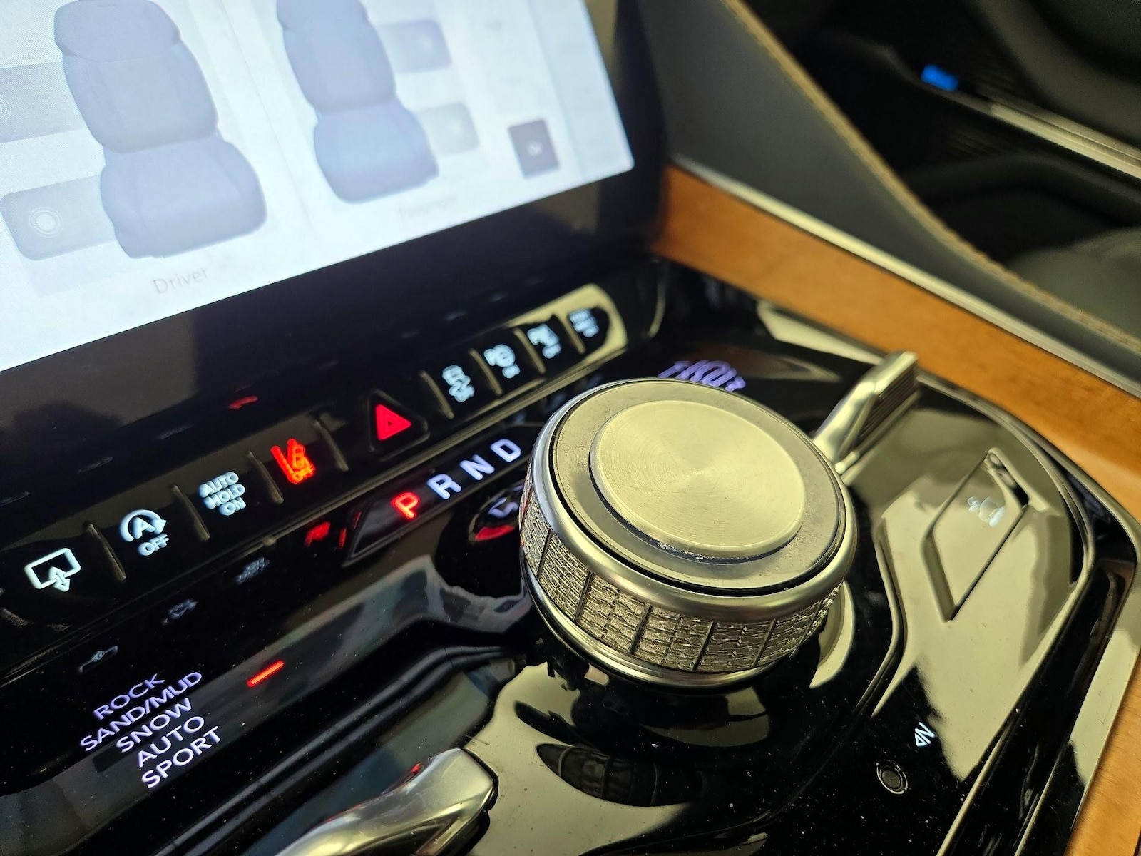 2023 Jeep Grand Wagoneer L Series II - Photo 19