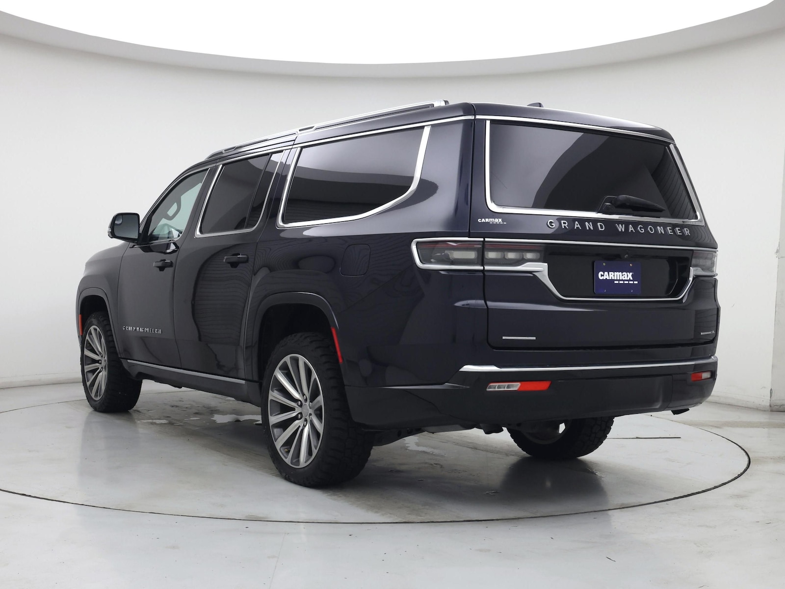 2023 Jeep Grand Wagoneer L Series II - Photo 3