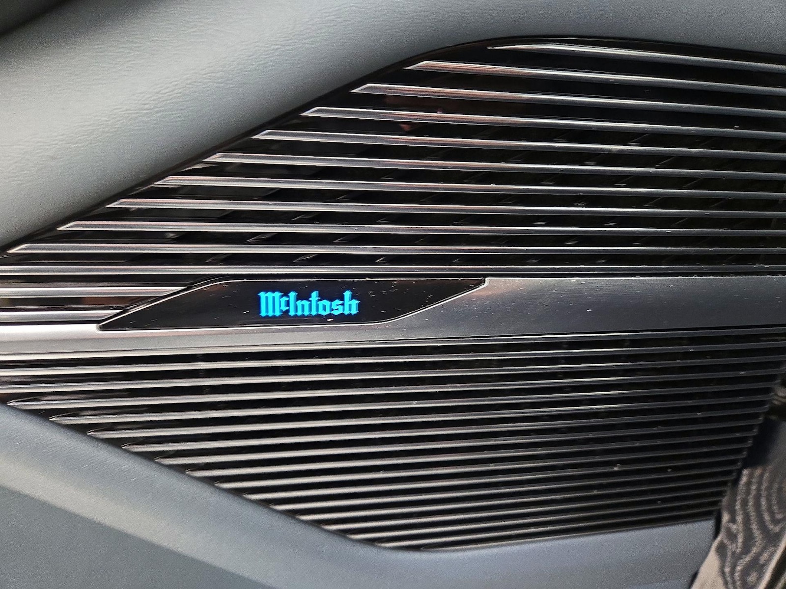 2023 Jeep Grand Wagoneer L Series II - Photo 24