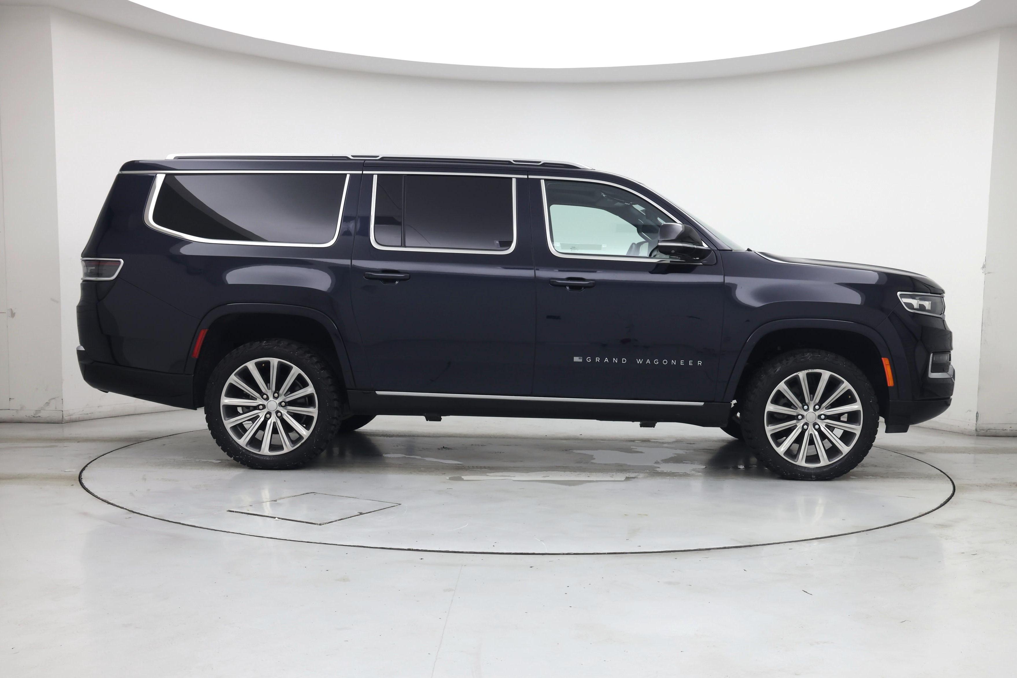Thumbnail: 2023 Jeep Grand Wagoneer L - 7