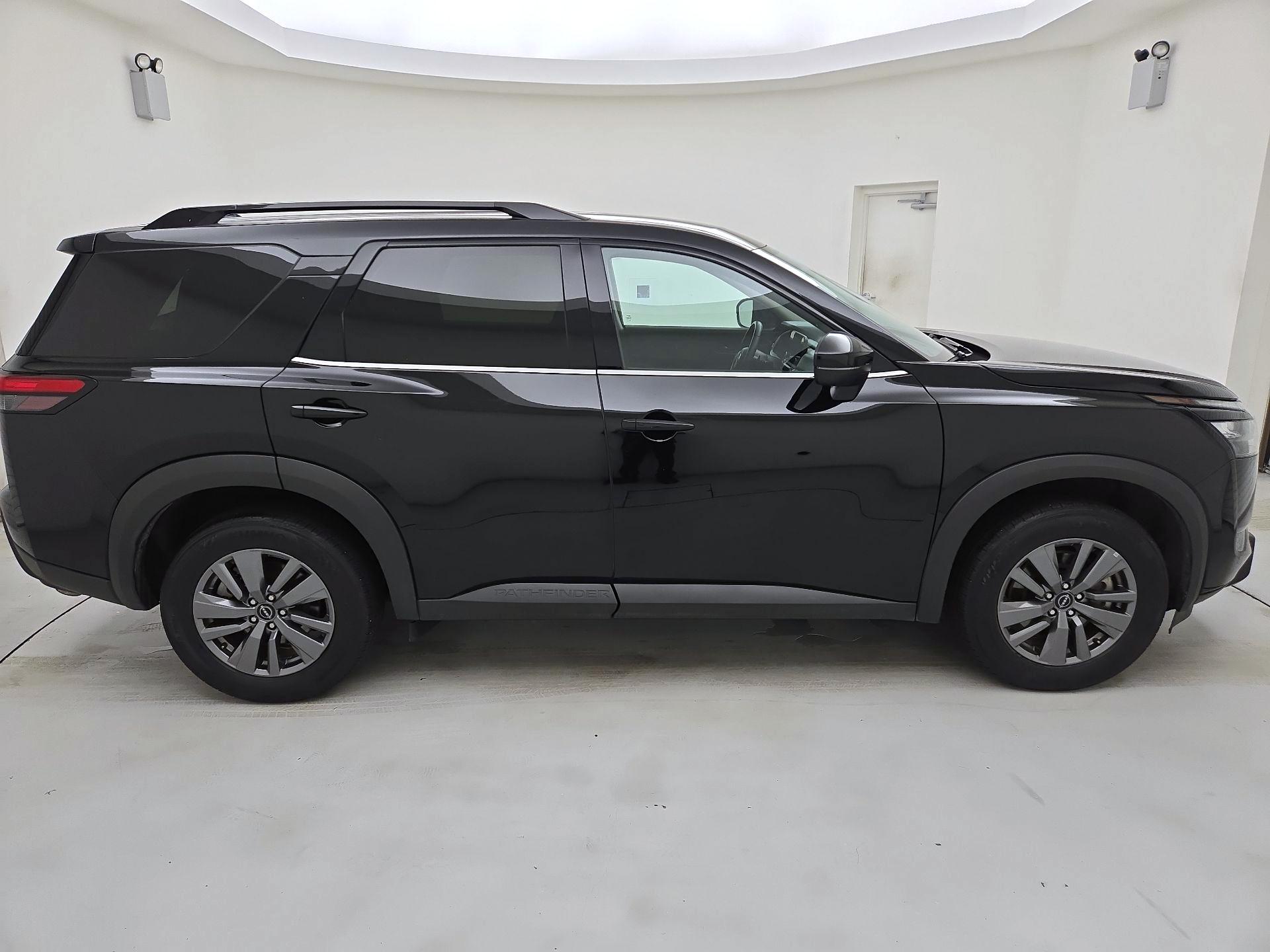 Thumbnail: 2025 Nissan Pathfinder - 4