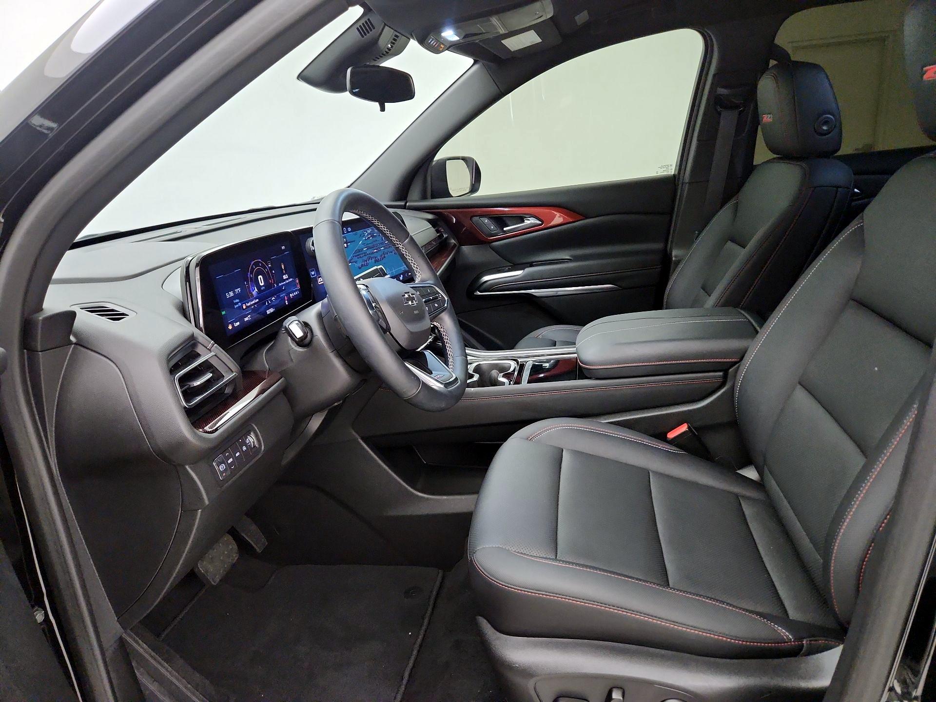 Thumbnail: 2025 Chevrolet Traverse - 11