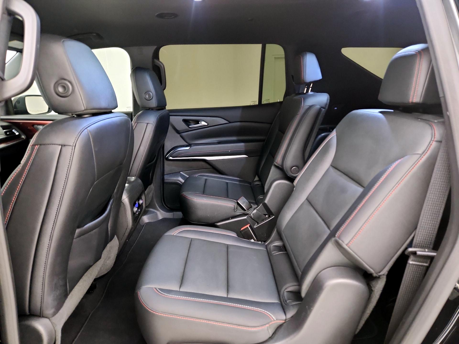 Thumbnail: 2025 Chevrolet Traverse - 20