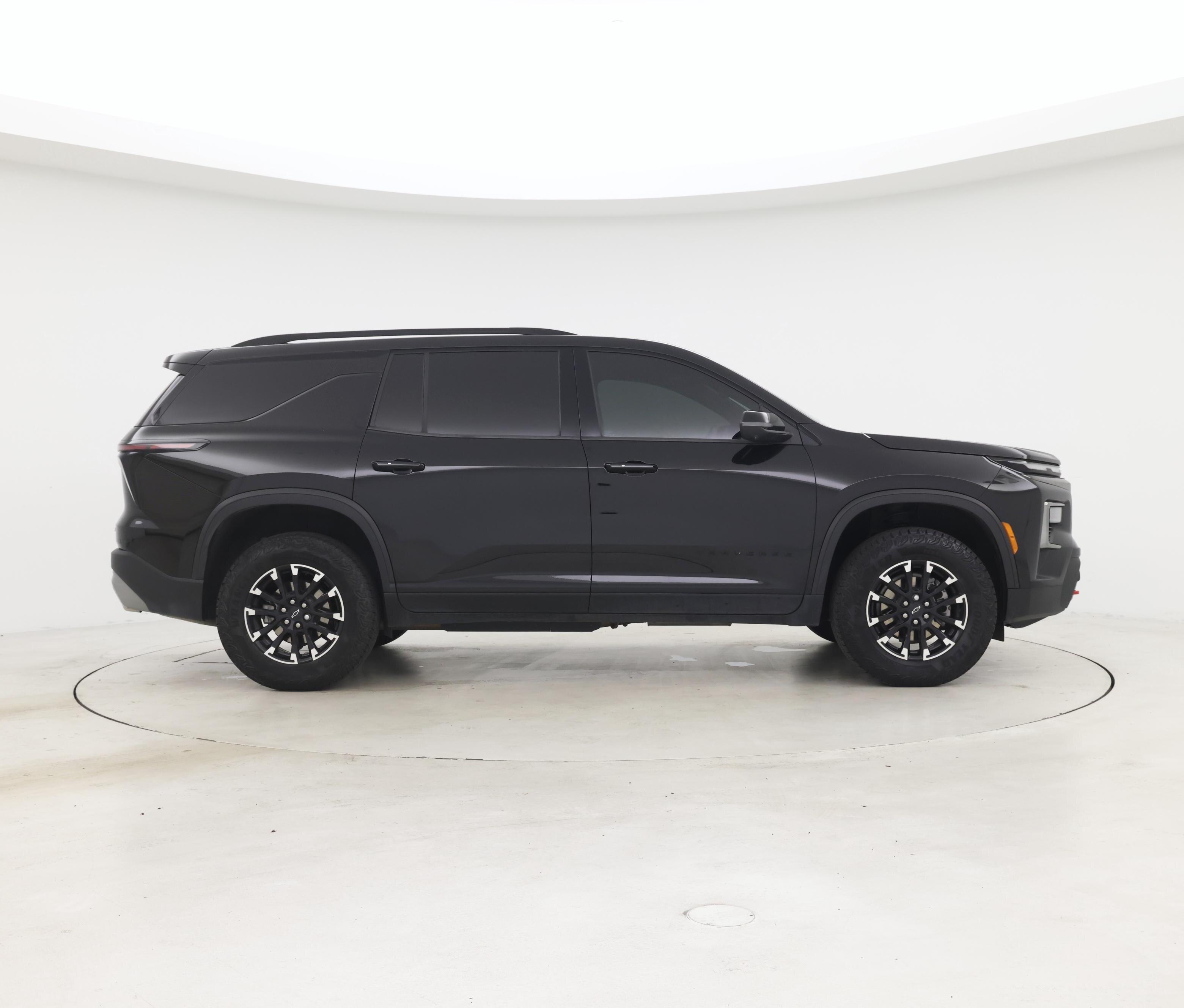 Thumbnail: 2025 Chevrolet Traverse - 7