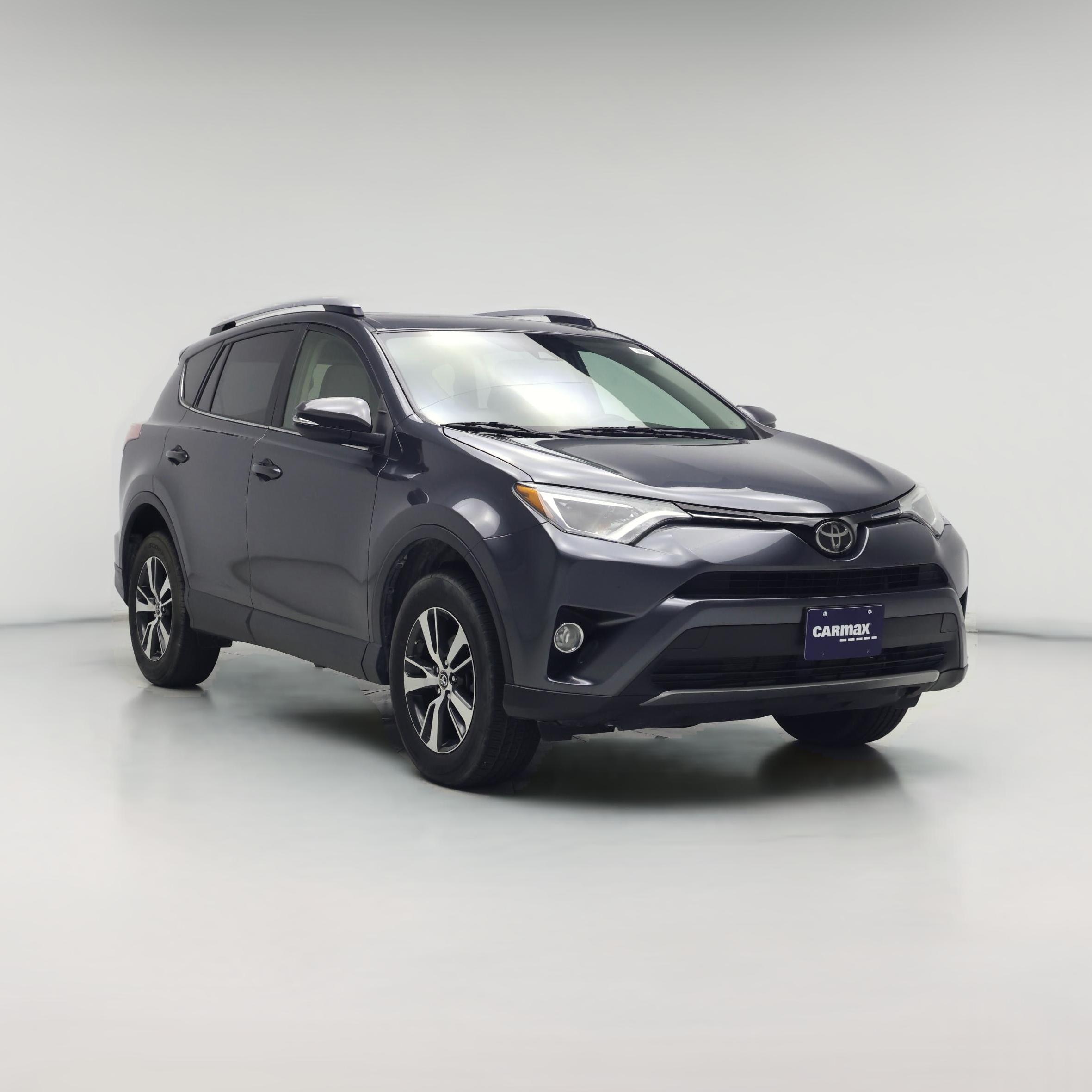 Thumbnail: 2017 Toyota RAV4 - 1