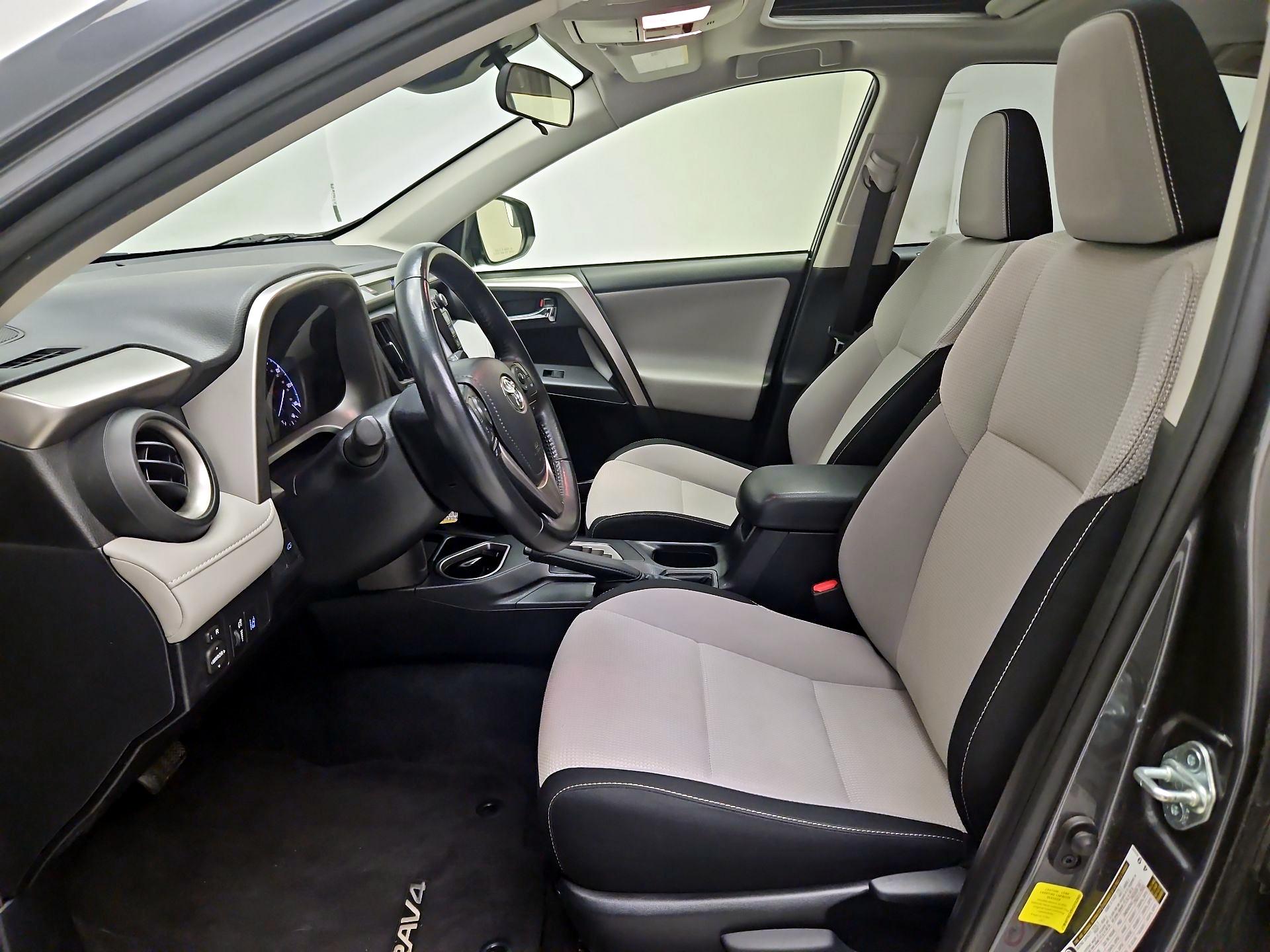 Thumbnail: 2017 Toyota RAV4 - 11