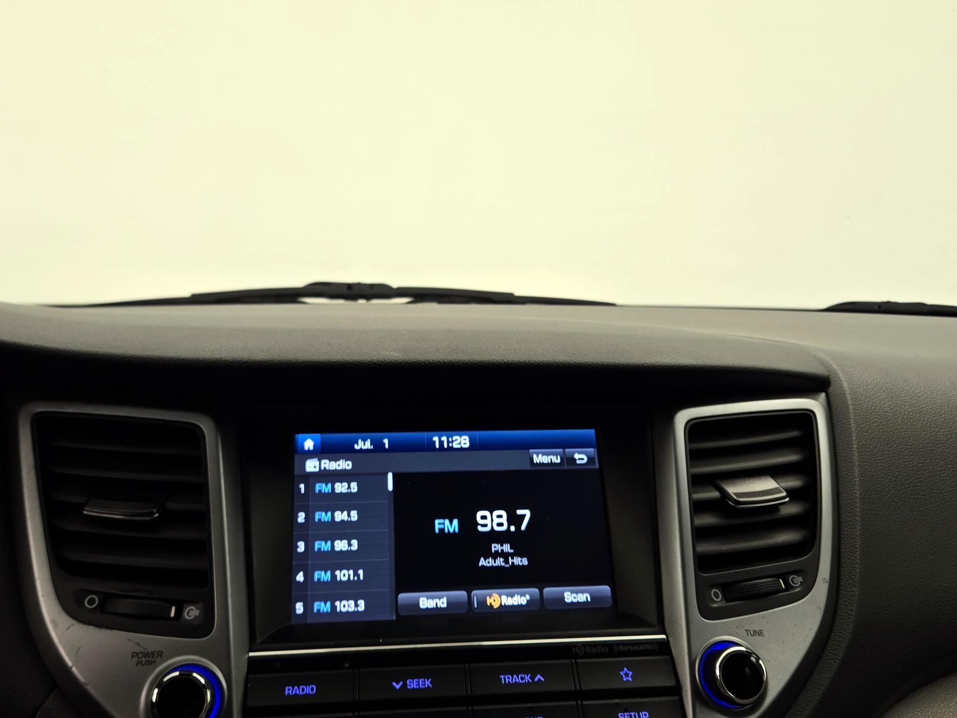 Thumbnail: 2018 Hyundai Tucson - 15