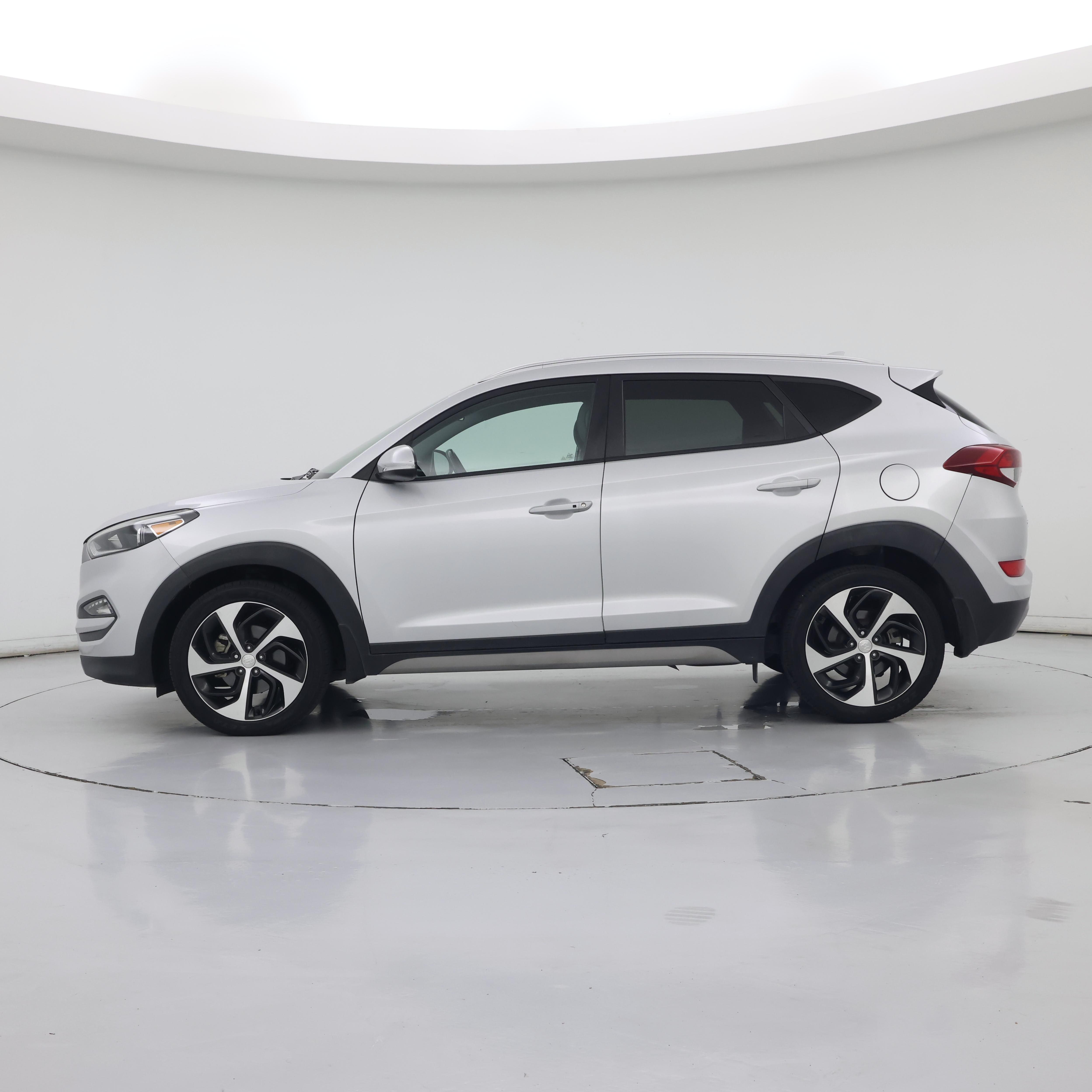Thumbnail: 2018 Hyundai Tucson - 3