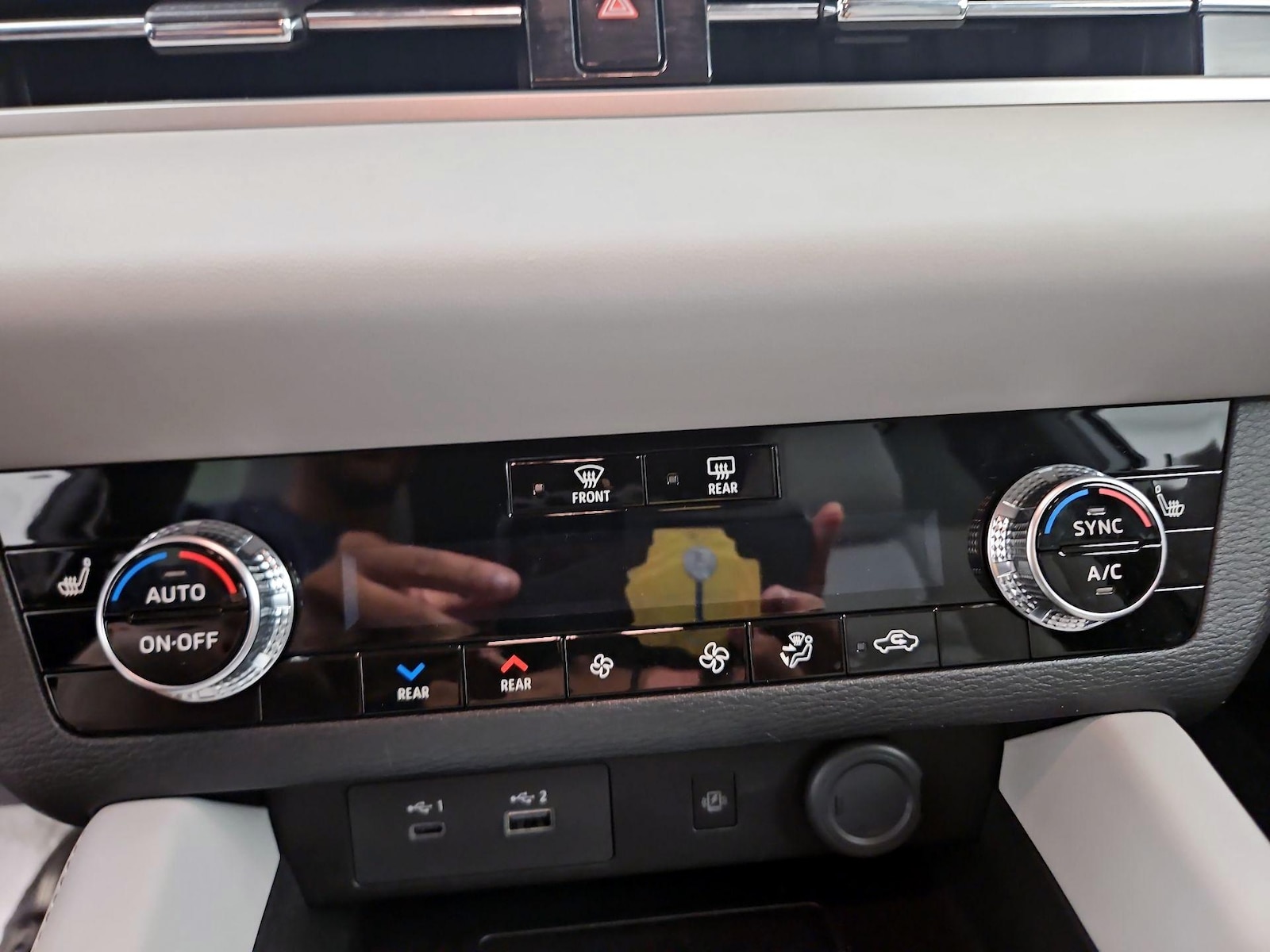 2024 Mitsubishi Outlander SEL - Photo 17