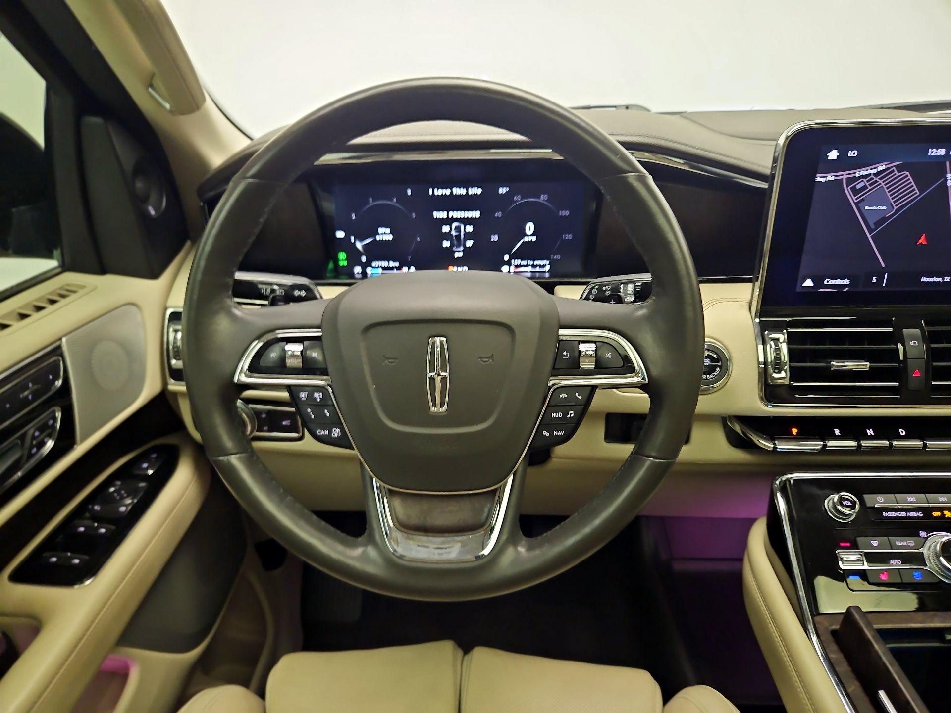 Thumbnail: 2019 Lincoln Navigator - 10