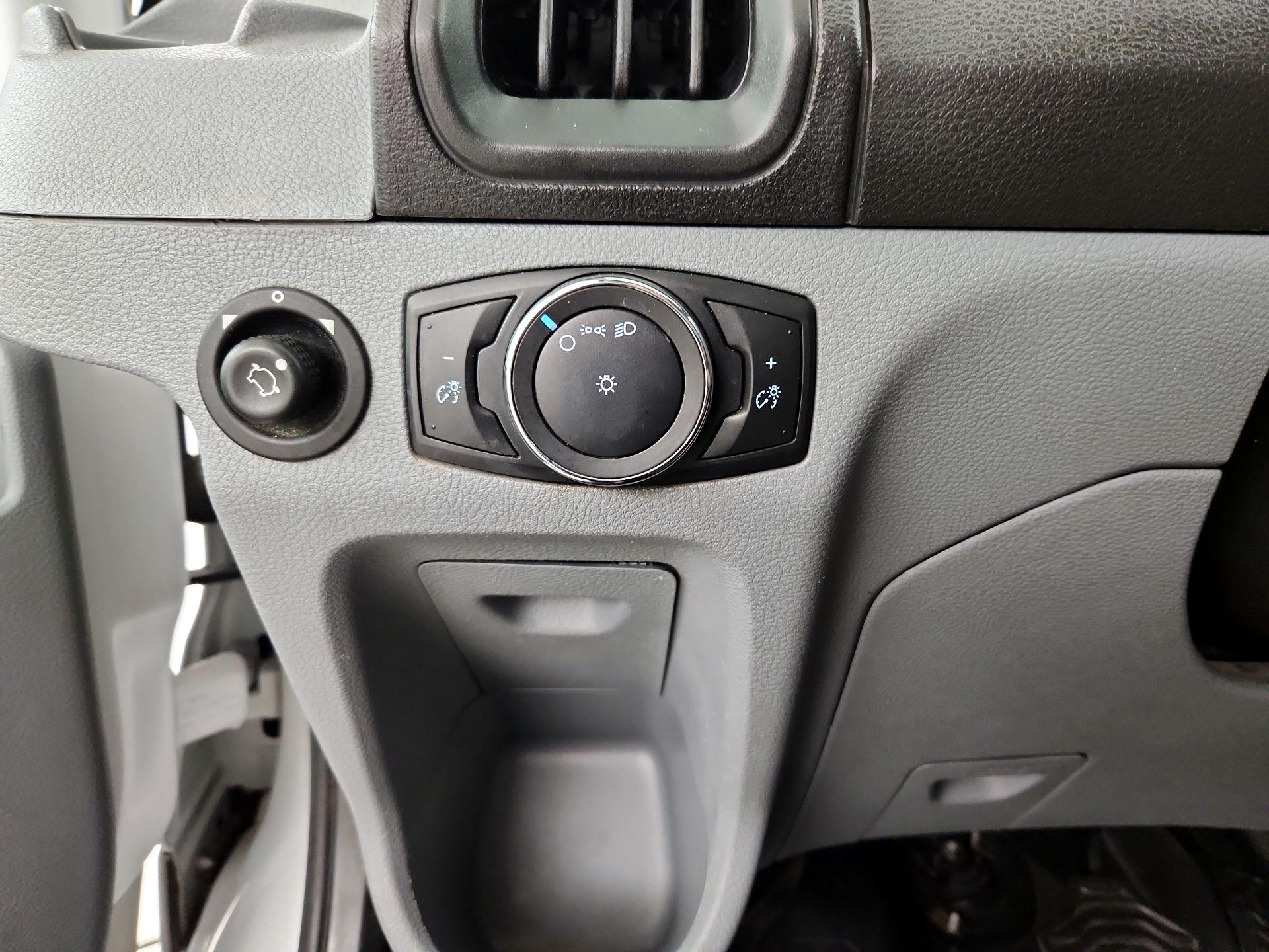Thumbnail: 2019 Ford Transit Series - 13