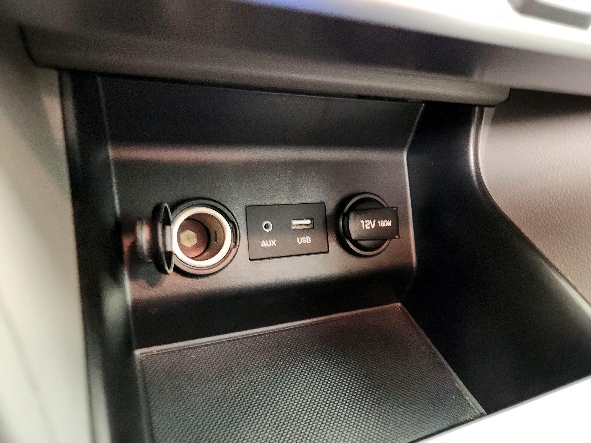 Thumbnail: 2020 Hyundai Elantra - 18