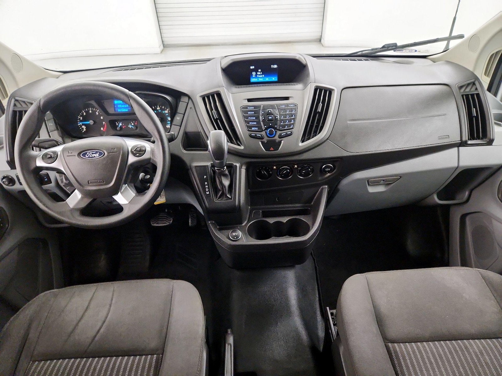 2019 Ford Transit Passenger Van XLT - Photo 10