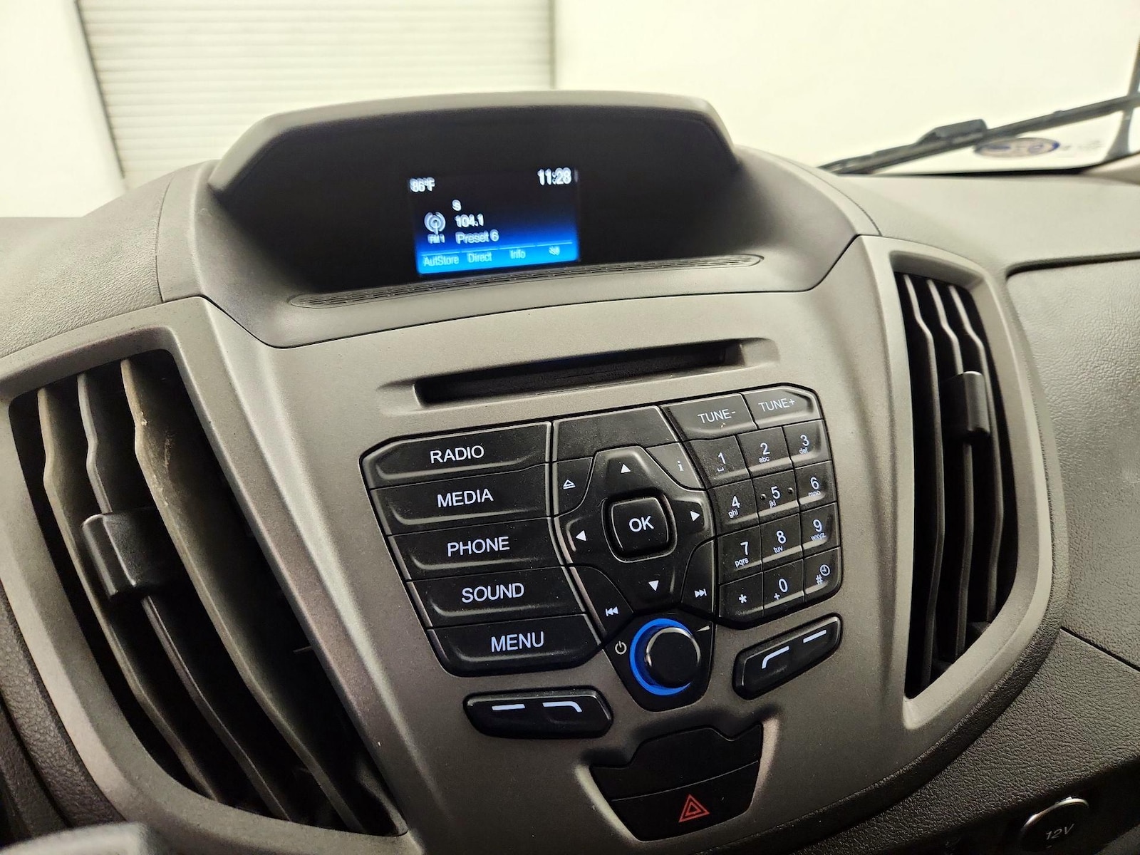 2019 Ford Transit Passenger Van XLT - Photo 16