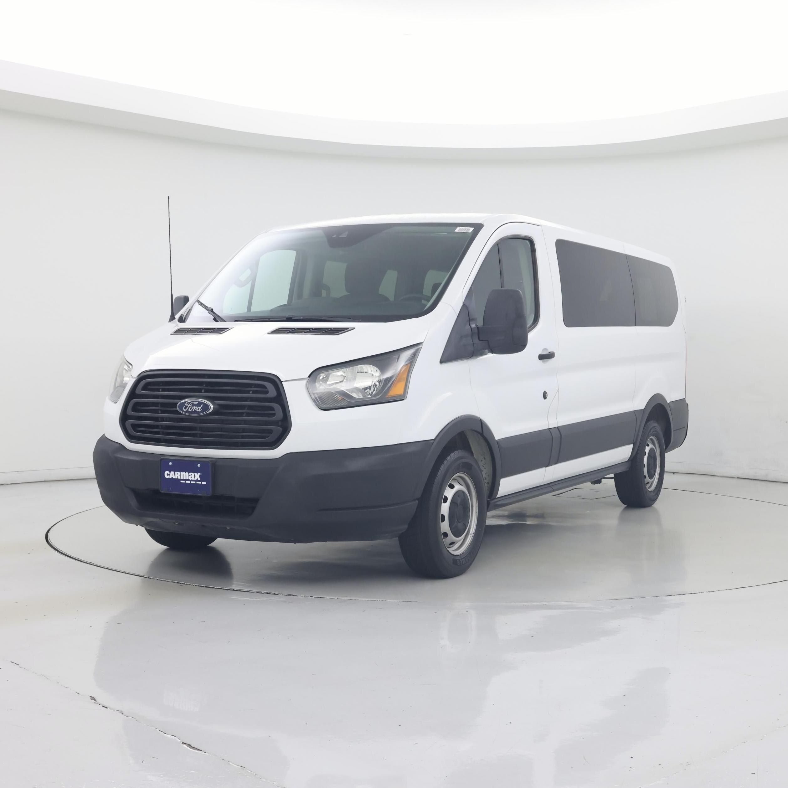 Thumbnail: 2019 Ford Transit Series - 4