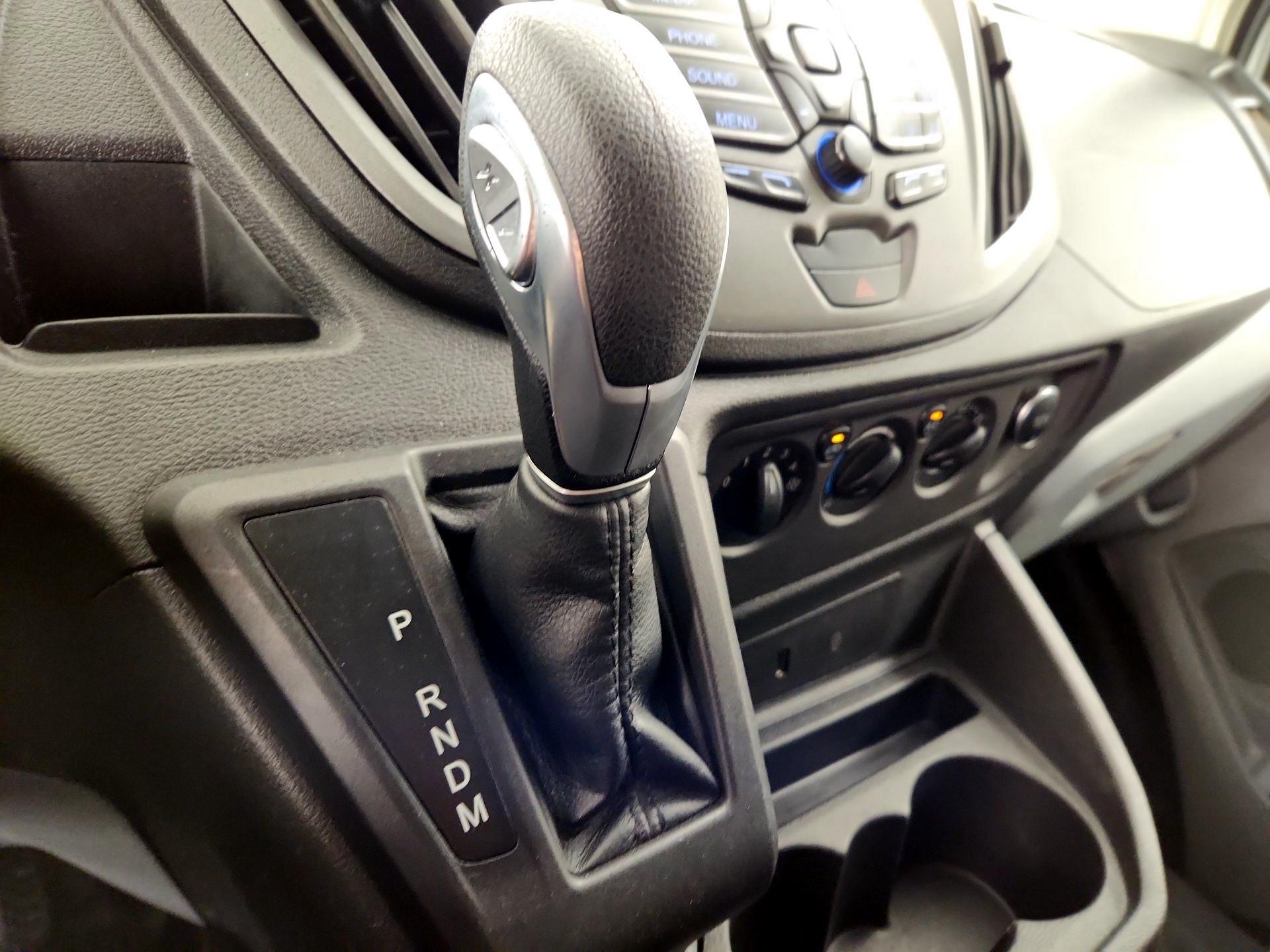 Thumbnail: 2019 Ford Transit Series - 17