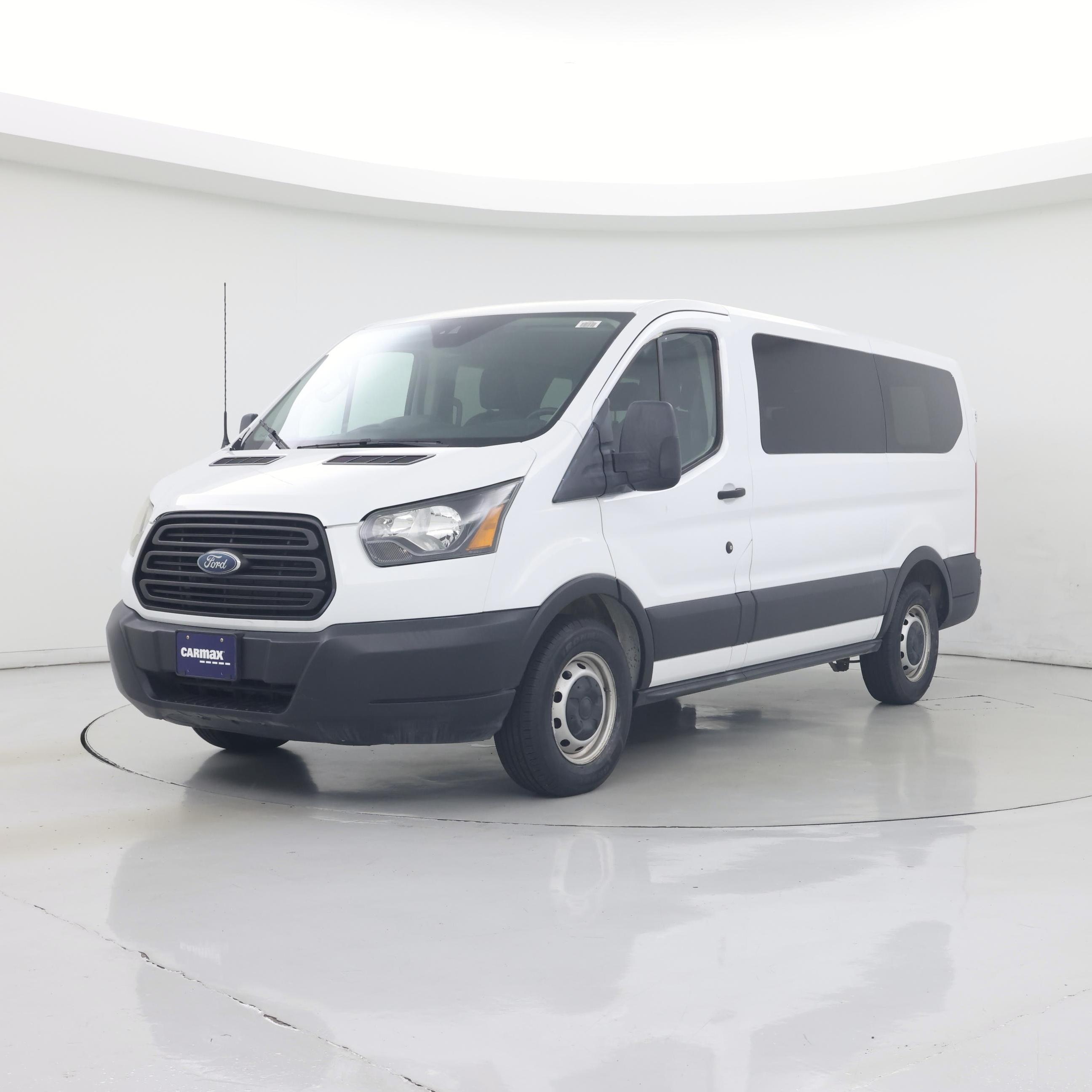 Thumbnail: 2019 Ford Transit Series - 4