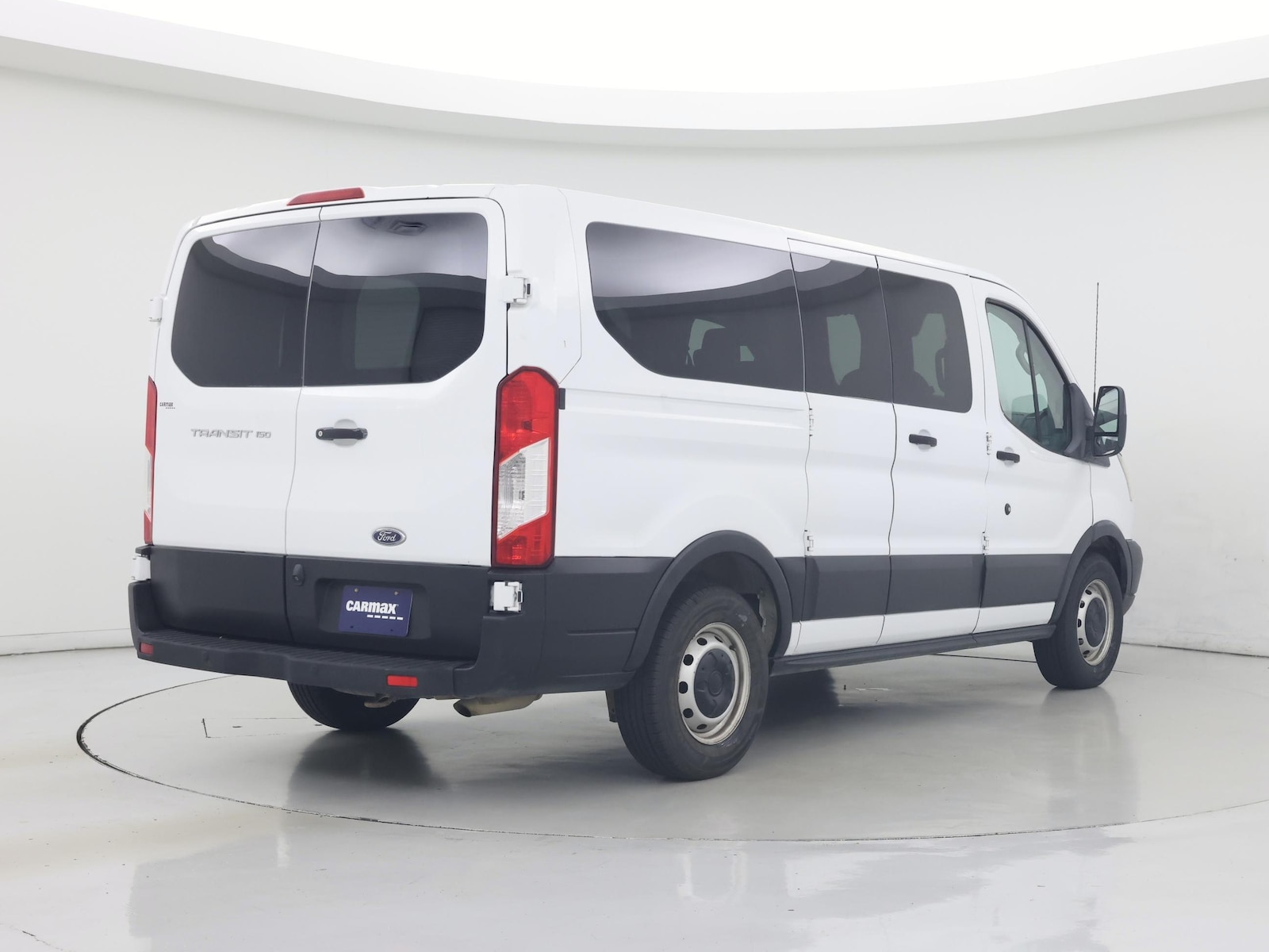 2019 Ford Transit Passenger Van XL - Photo 9