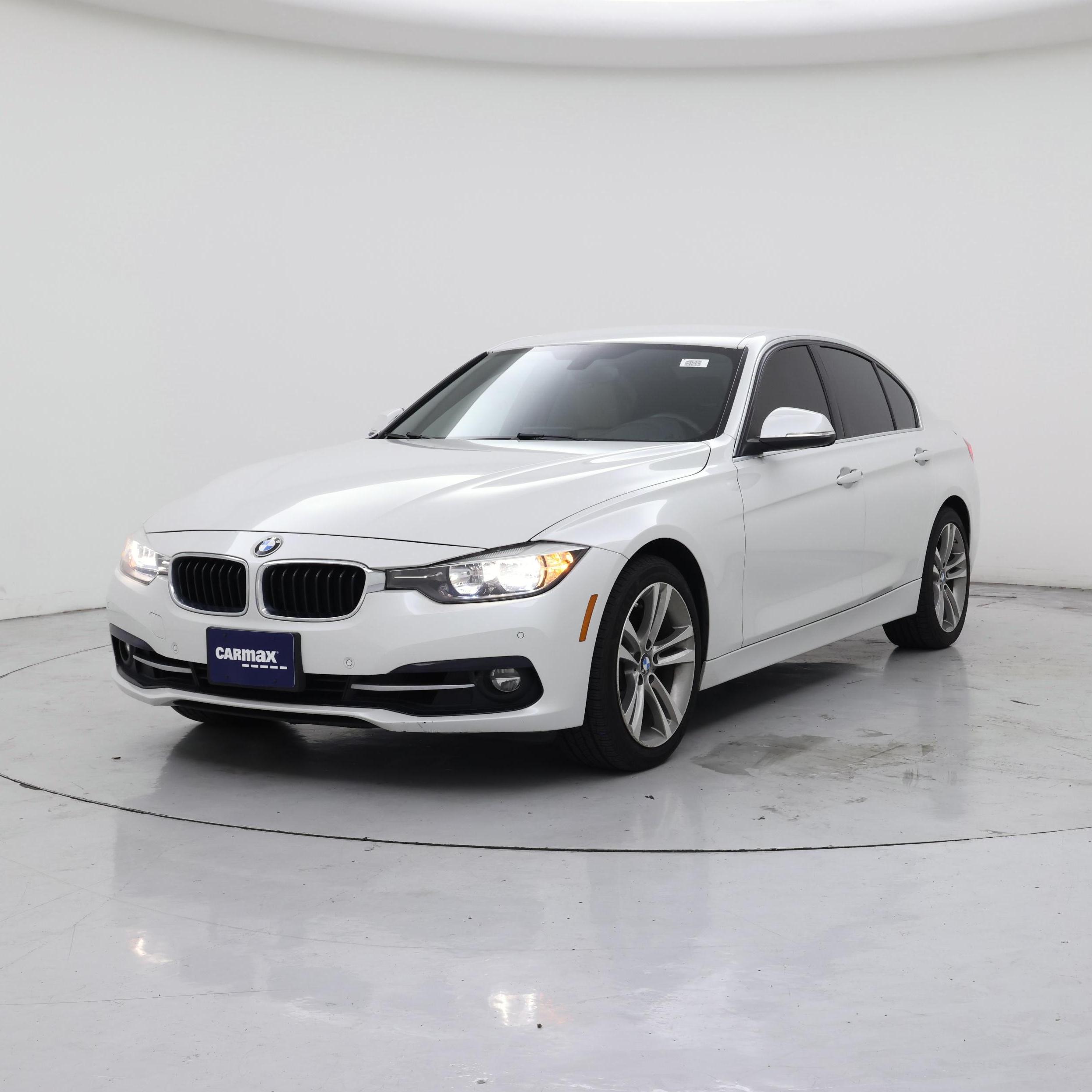 Thumbnail: 2017 BMW 3 Series - 4