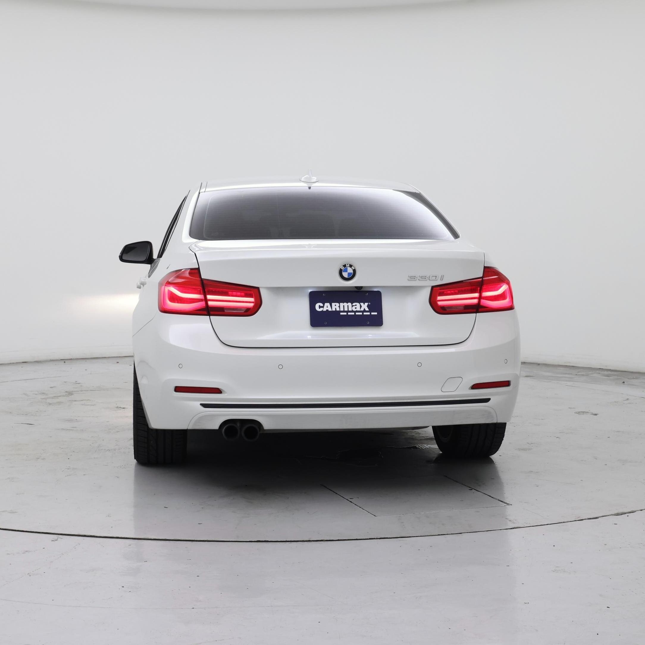 Thumbnail: 2017 BMW 3 Series - 6