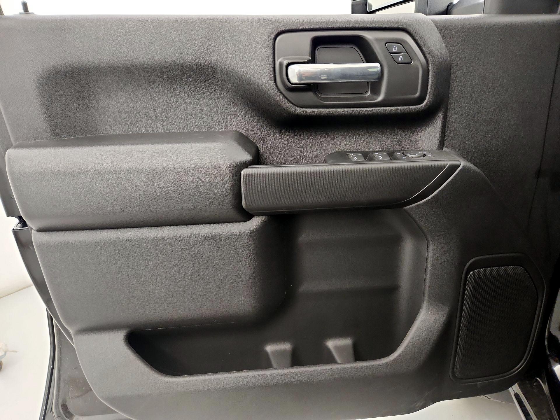 Thumbnail: 2026 Chevrolet Silverado 2500 - 12