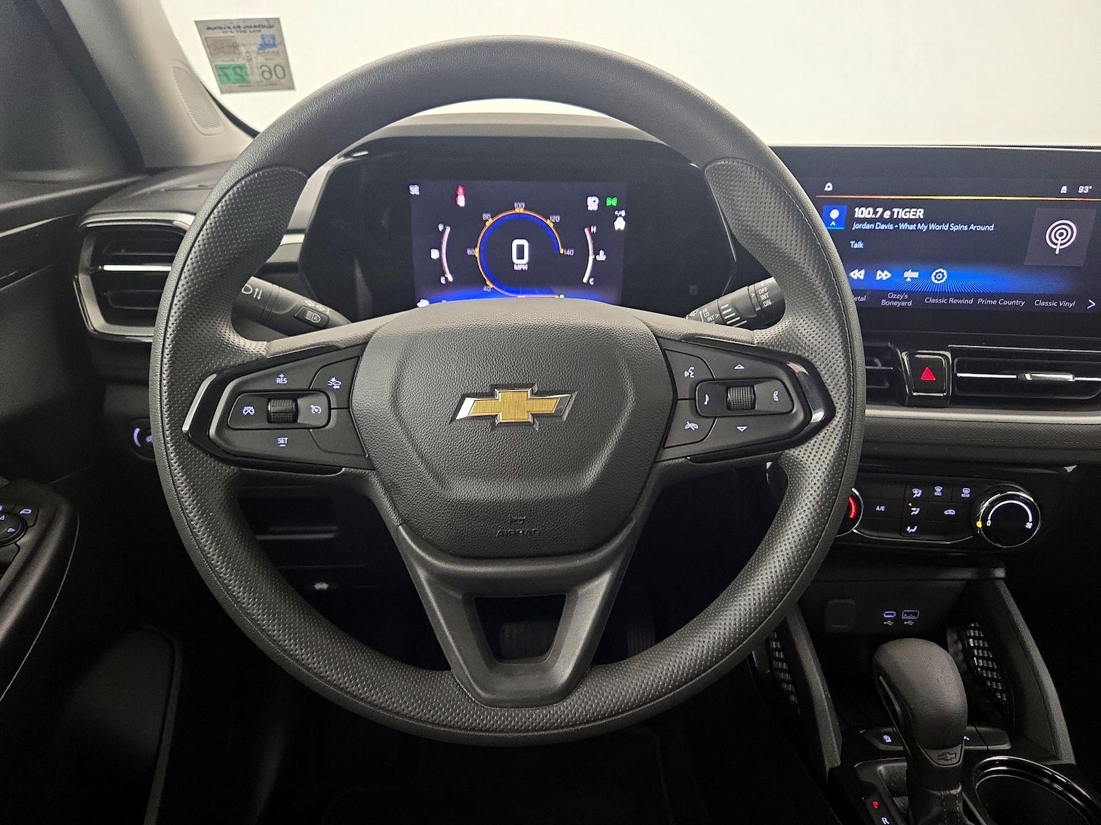 2024 Chevrolet TrailBlazer LT - Photo 11