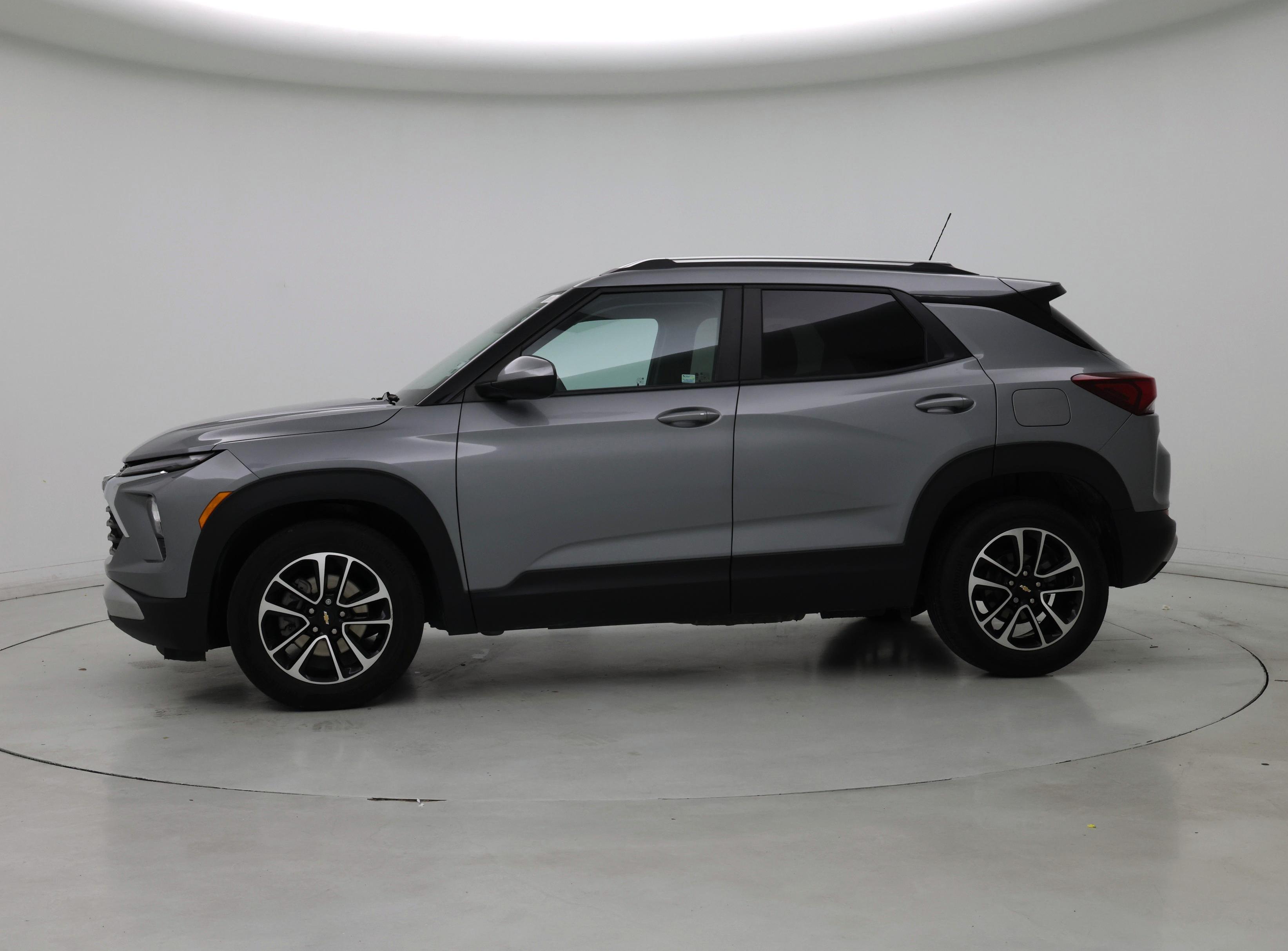 Thumbnail: 2024 Chevrolet TrailBlazer - 3