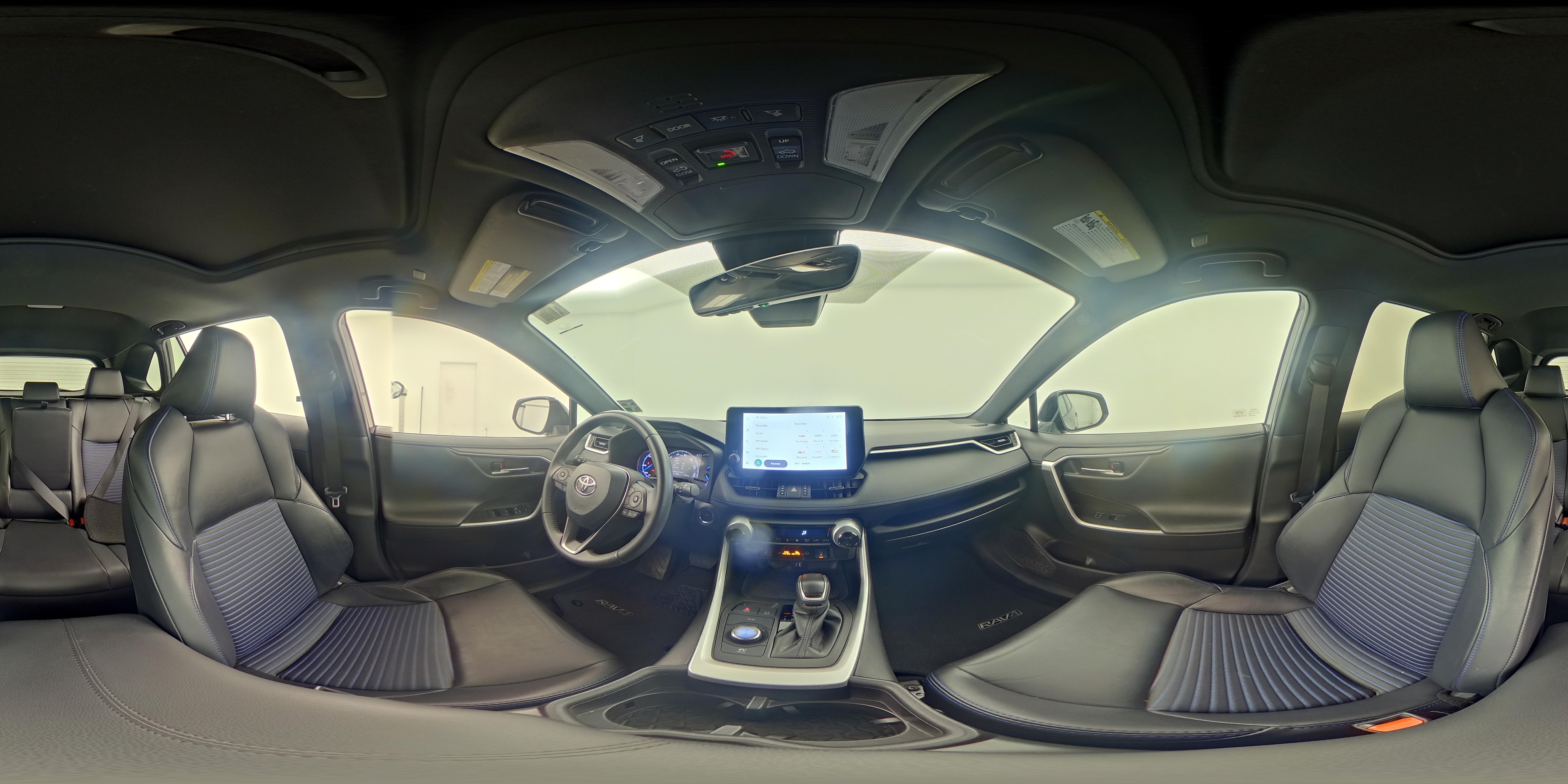 2024 Toyota RAV4 XSE - Photo 26