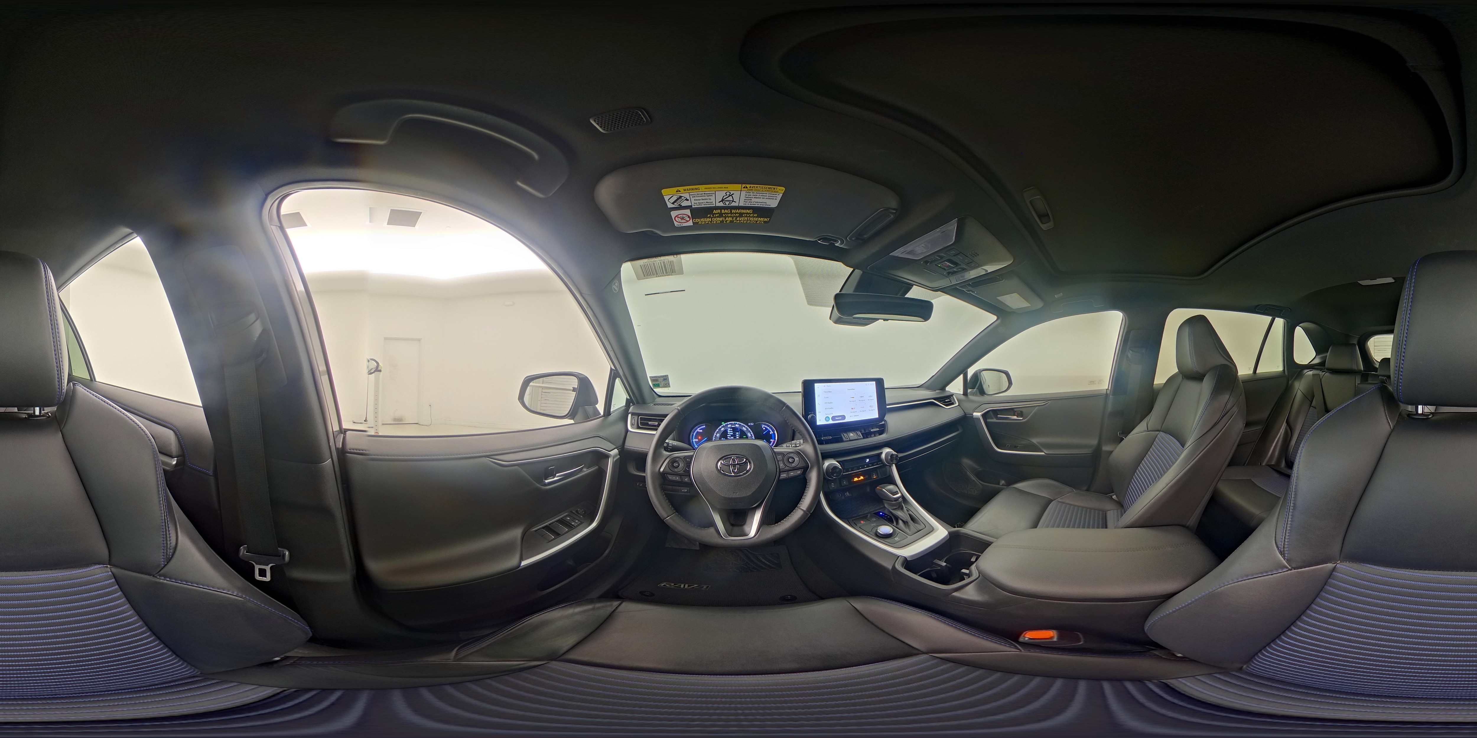 2024 Toyota RAV4 XSE - Photo 28