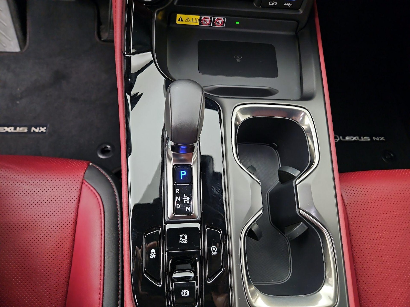 2024 Lexus NX 250 - Photo 18