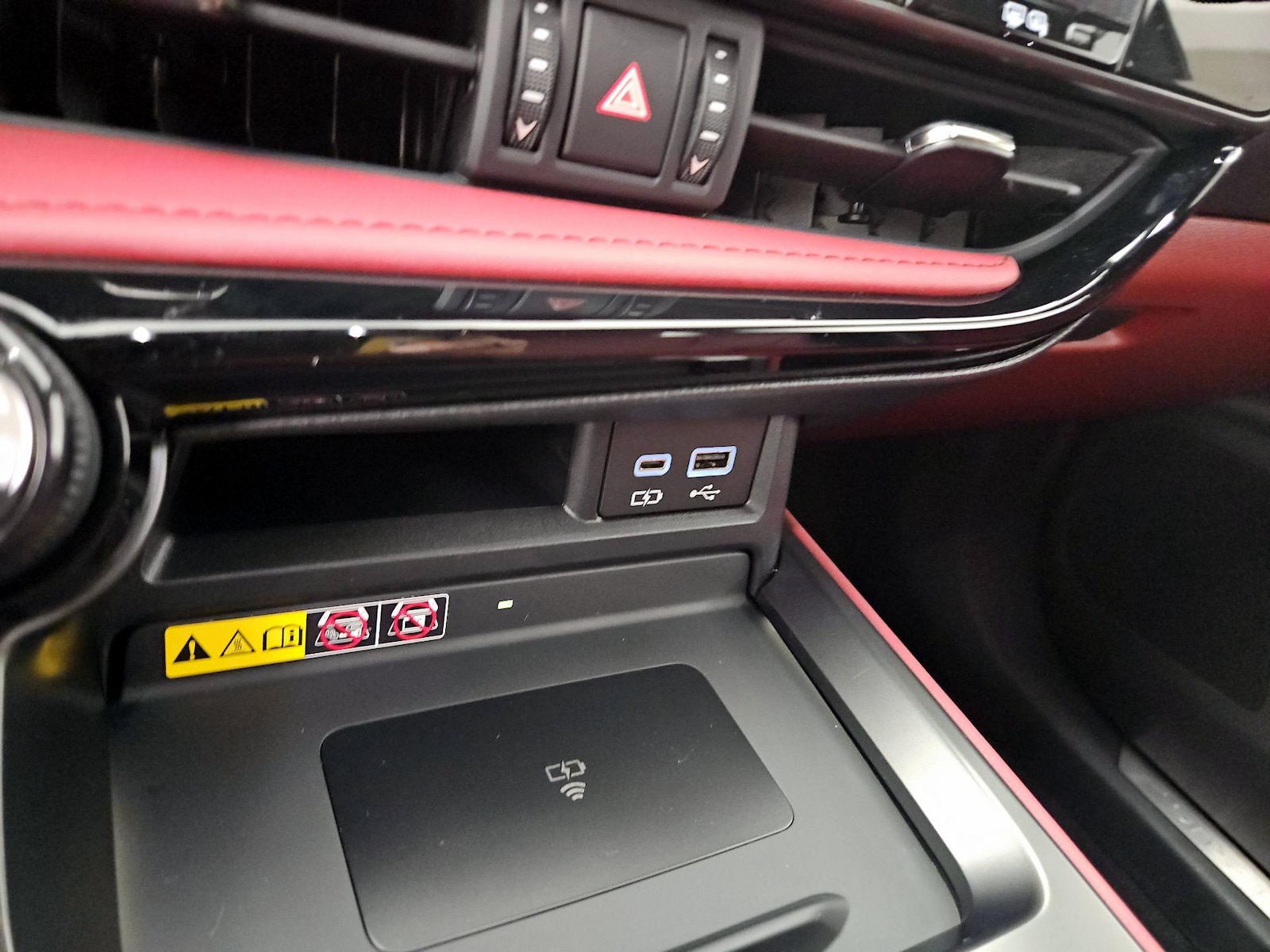 2024 Lexus NX 250 - Photo 19